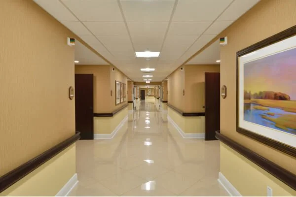 Centre Pointe HALLWAY.jpg