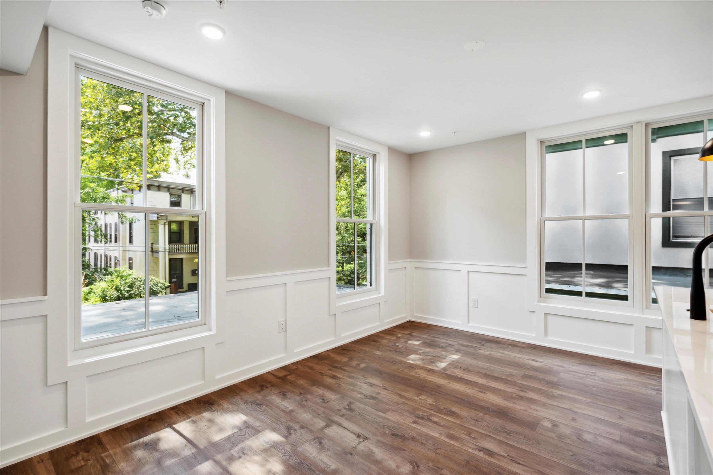 35-3519 Hamilton St Unit 3.5.jpg