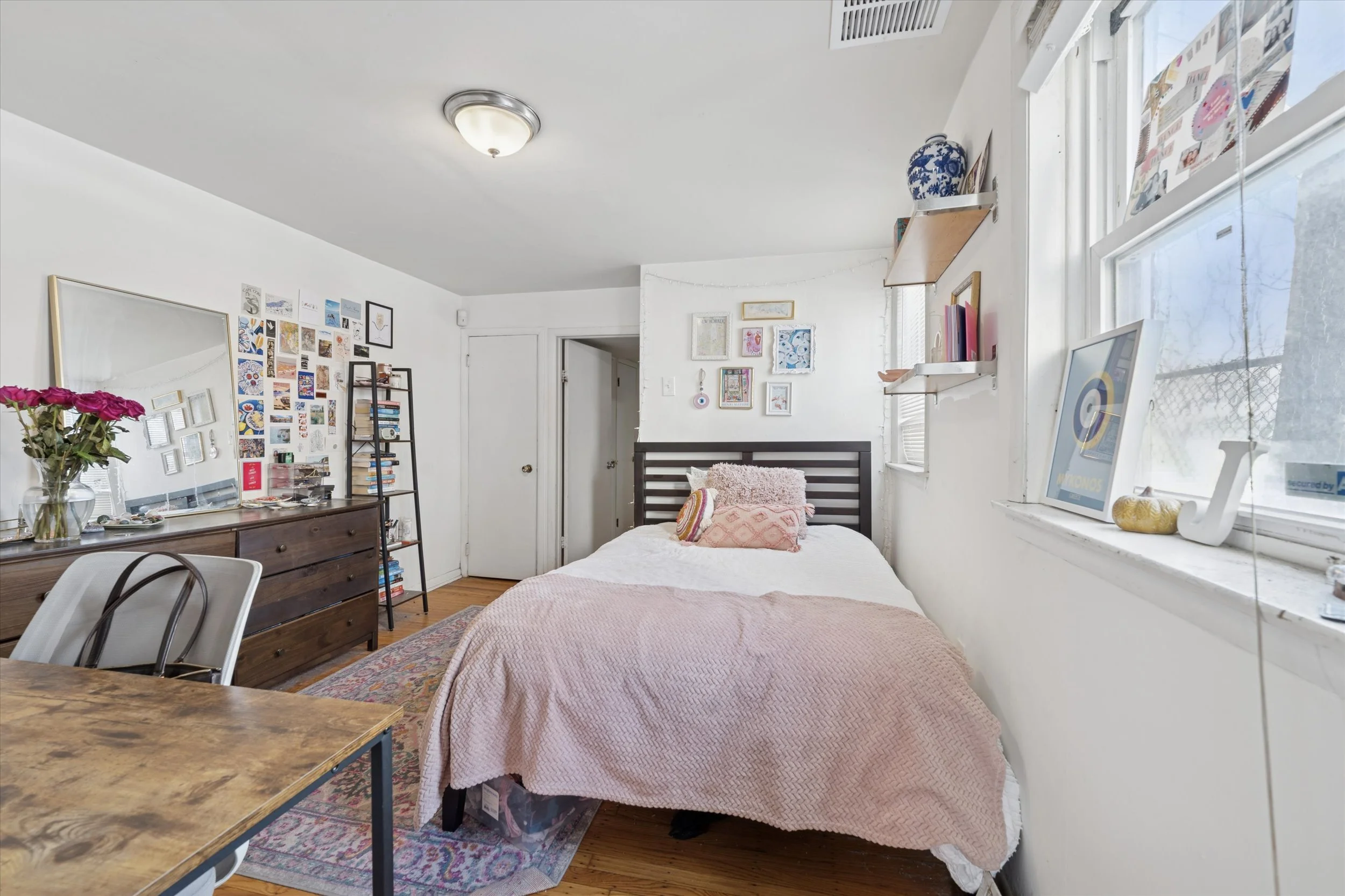 09-3641 Warren St_09.jpg