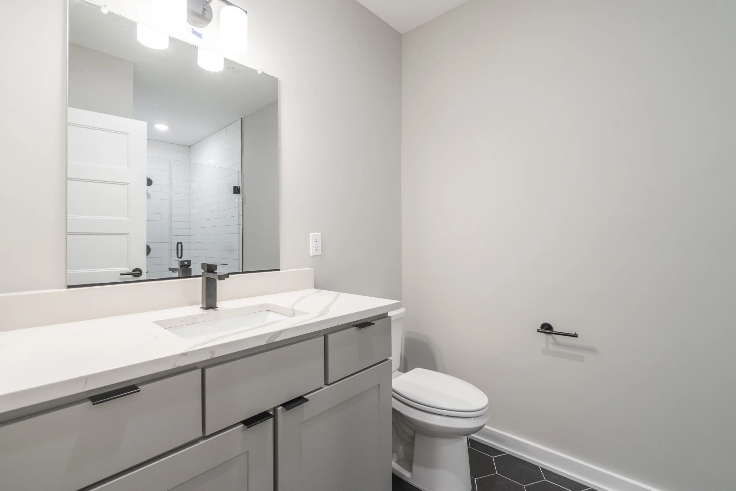 435 N 35th St_Unit 2.24.jpg