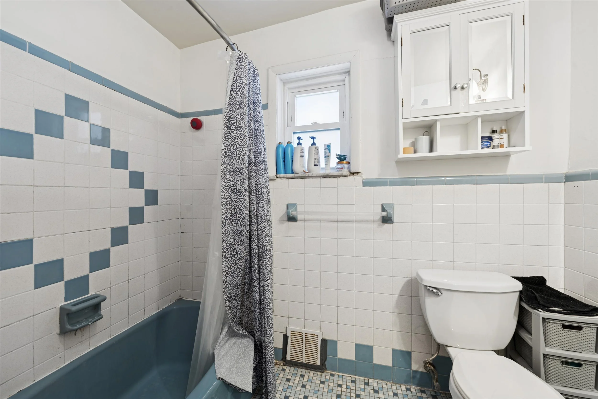 16-3641 Warren St_16.jpg