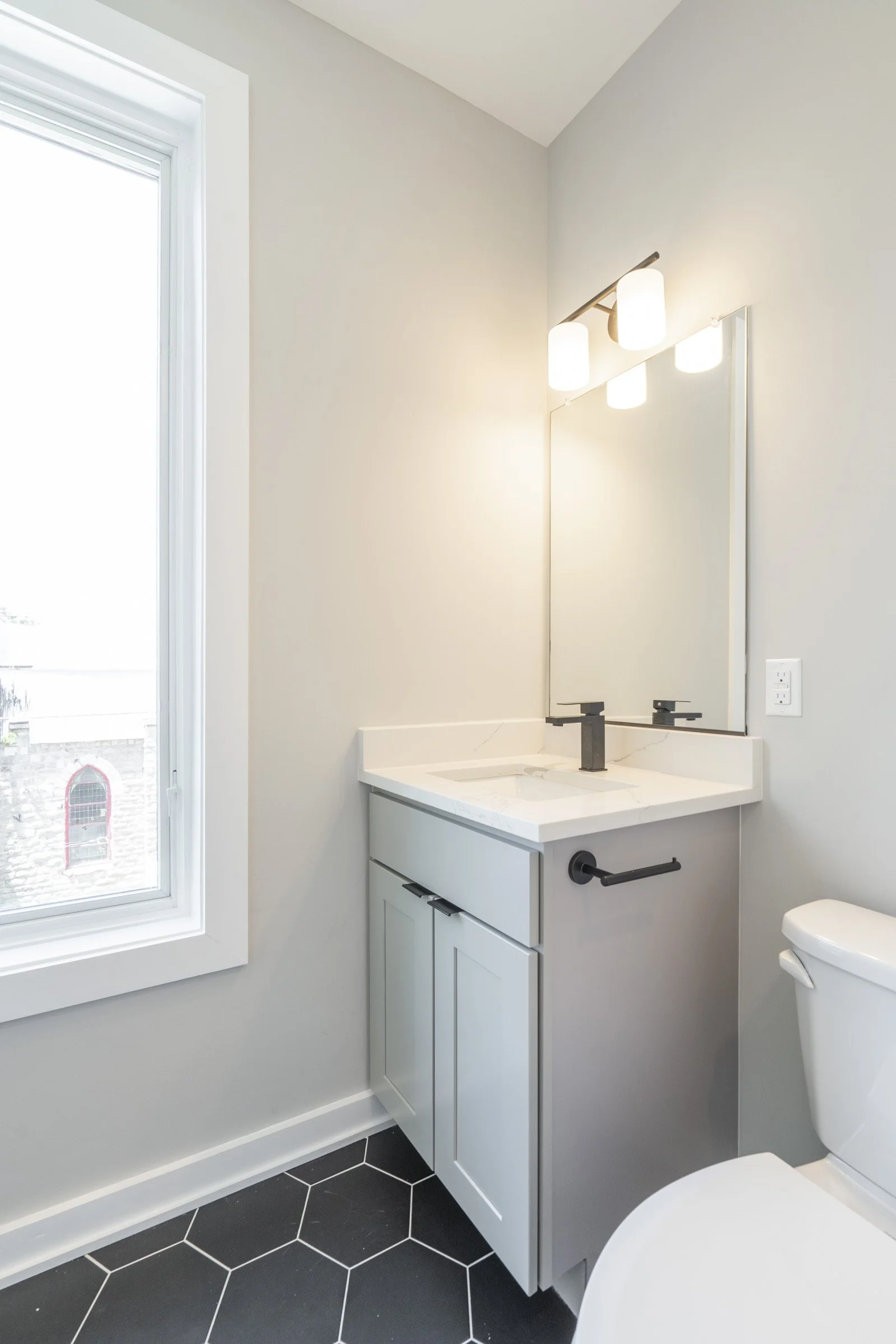 435 N 35th St_Unit 4 and EXT13.jpg