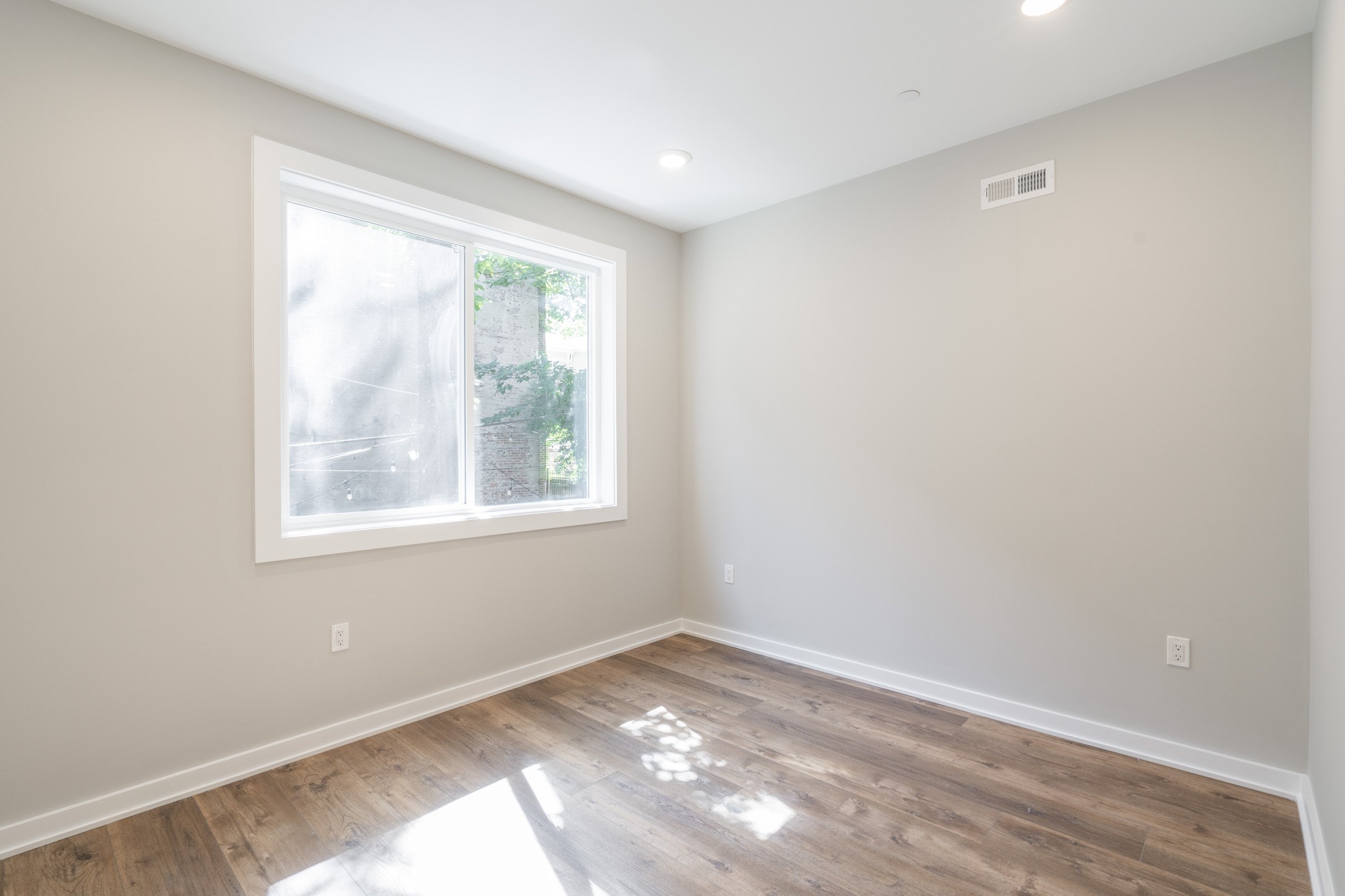 435 N 35th St_Unit 2.10.jpg