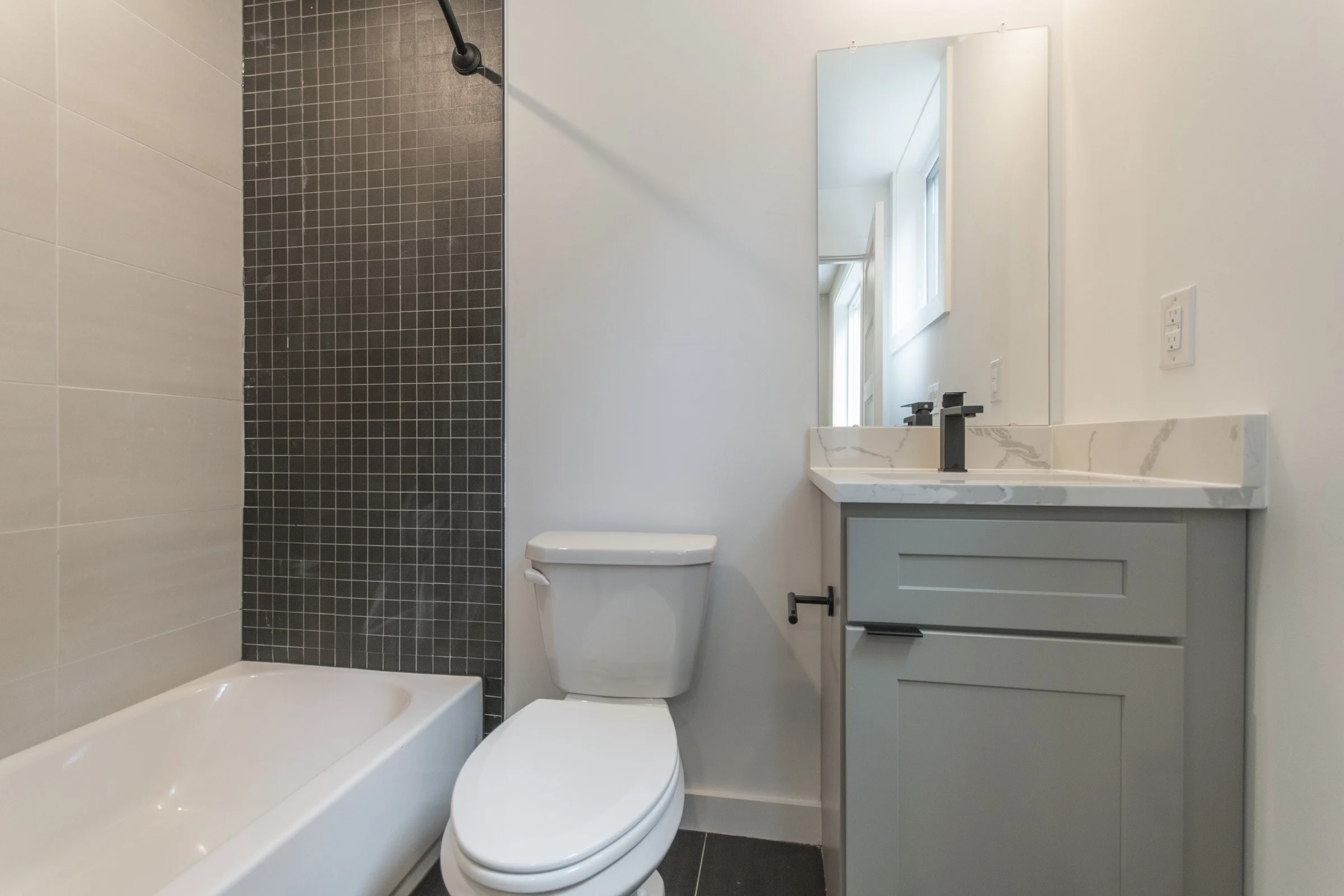 437 N 35th St_B4.jpg