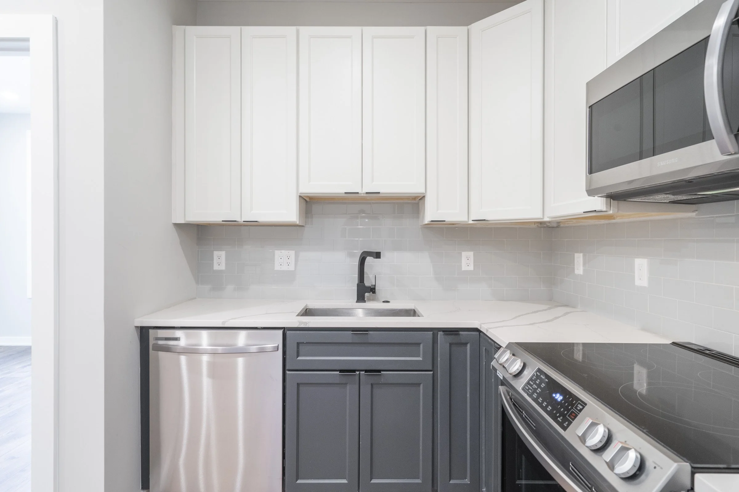 435 N 35th St_Unit 1.6.jpg