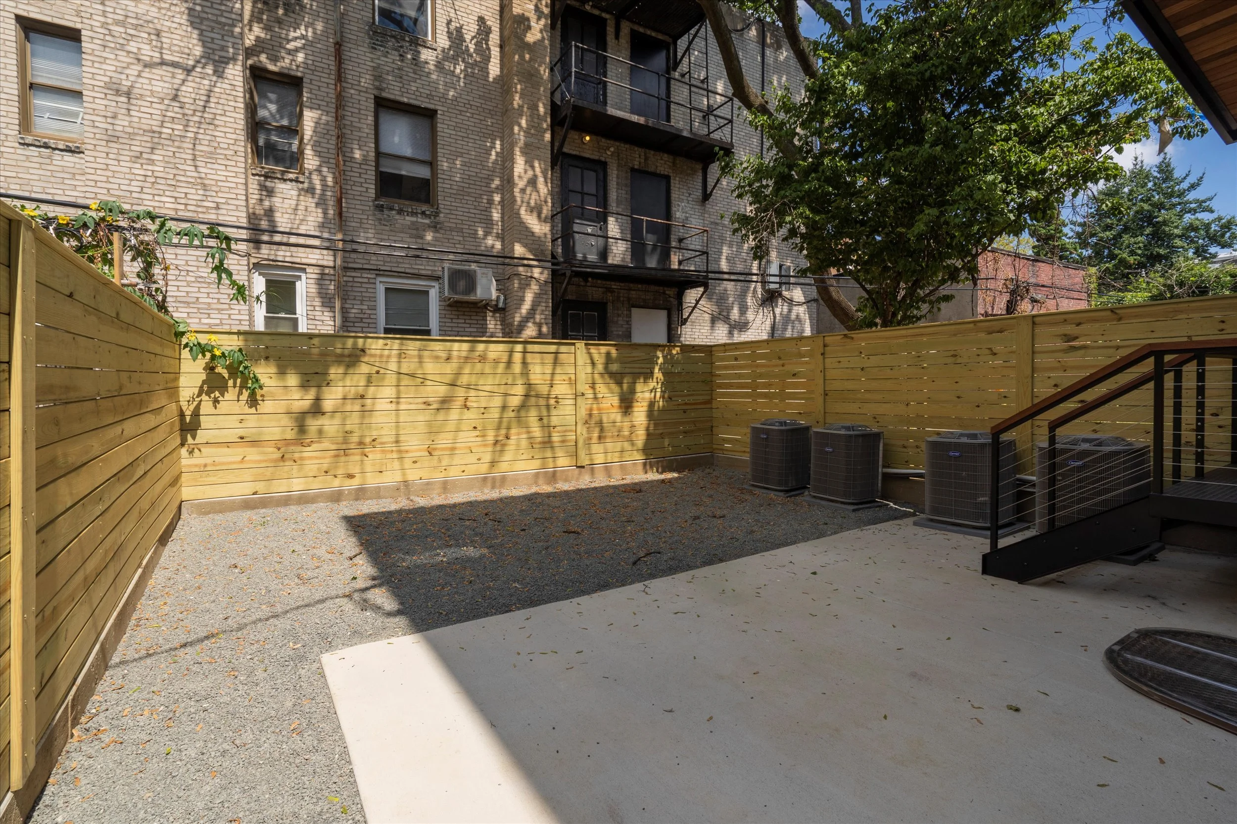 01-3519 Hamilton St1.jpg