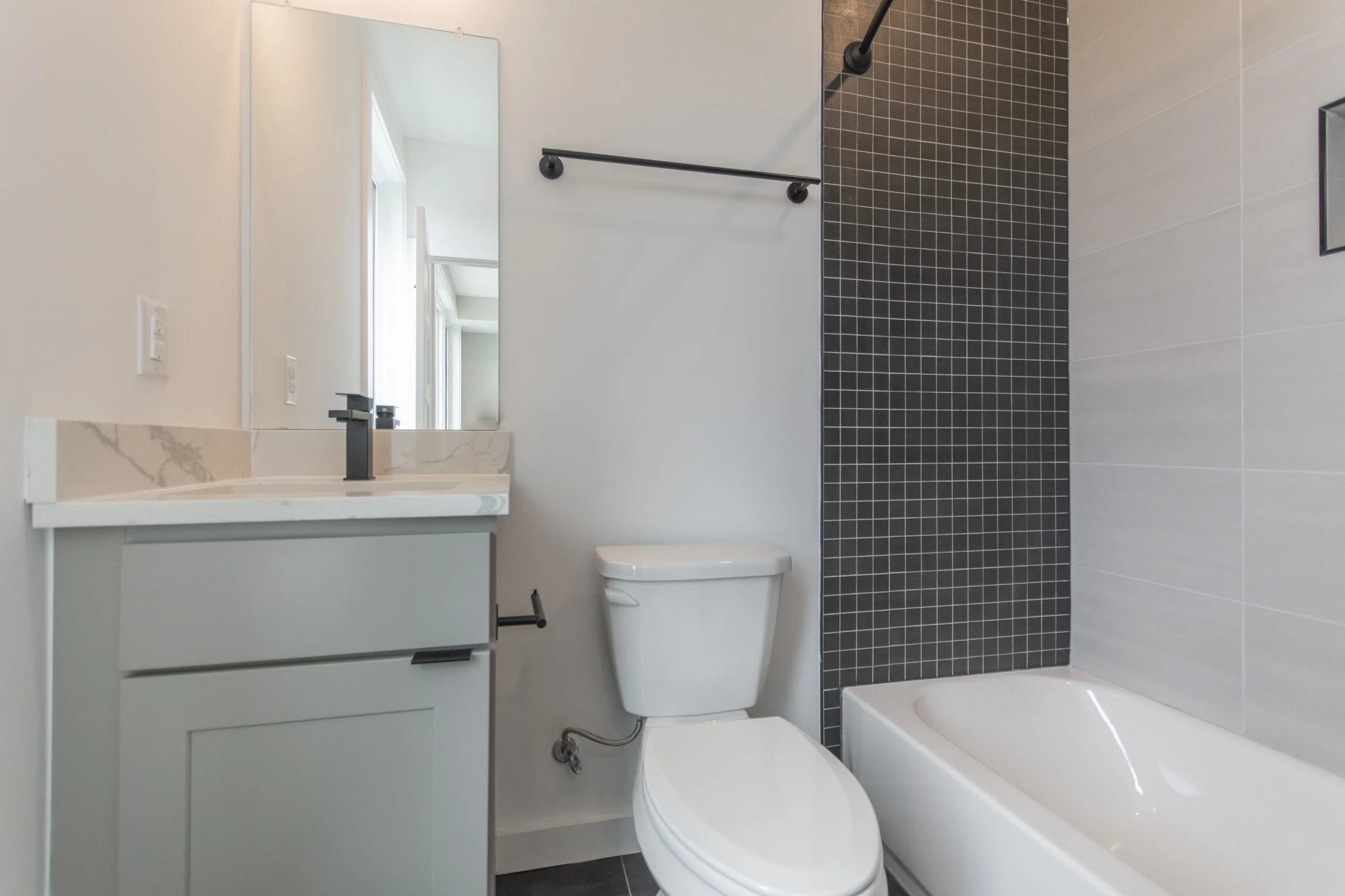 437 N 35th St_D7.jpg