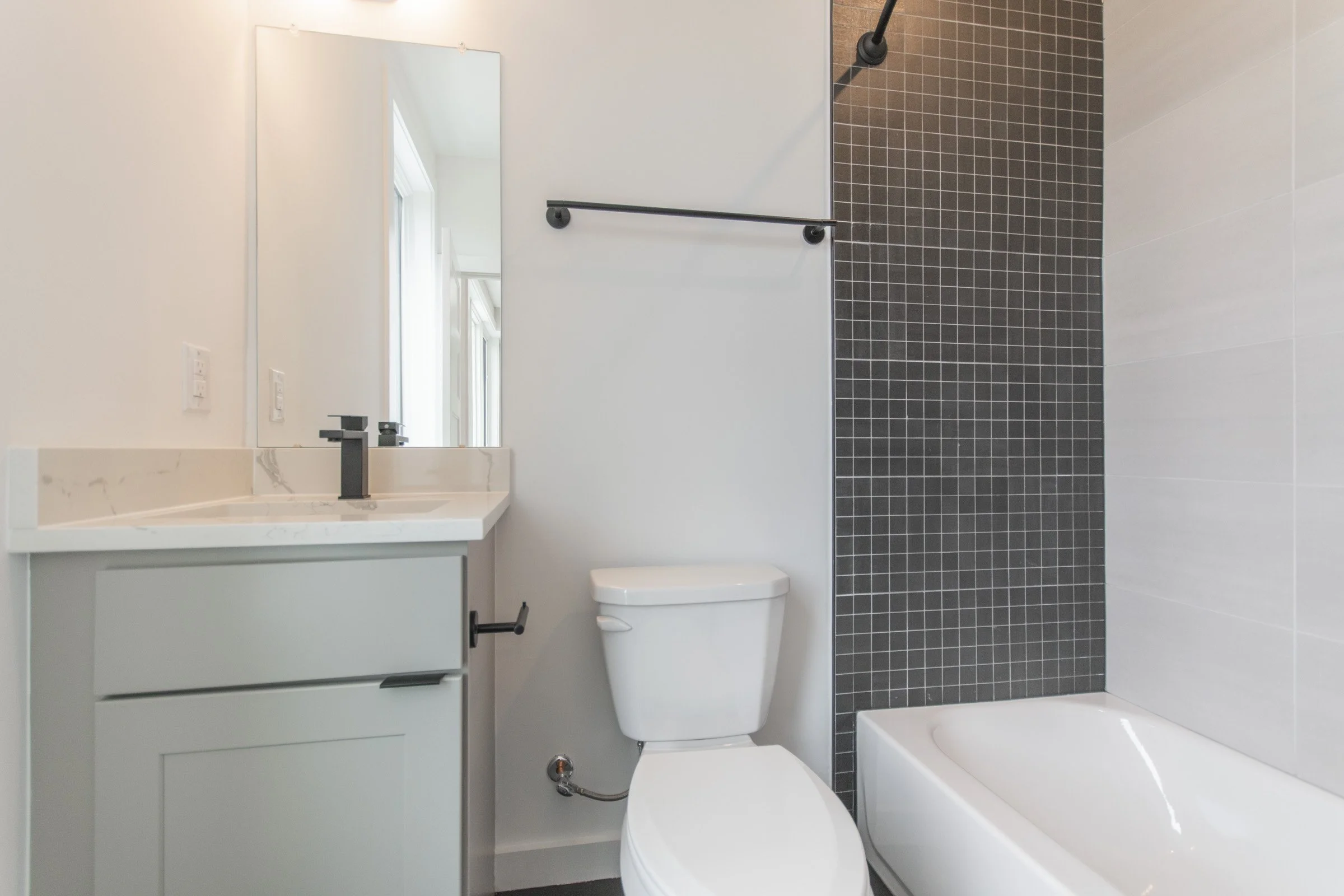 439 N 35th St_D2.jpg