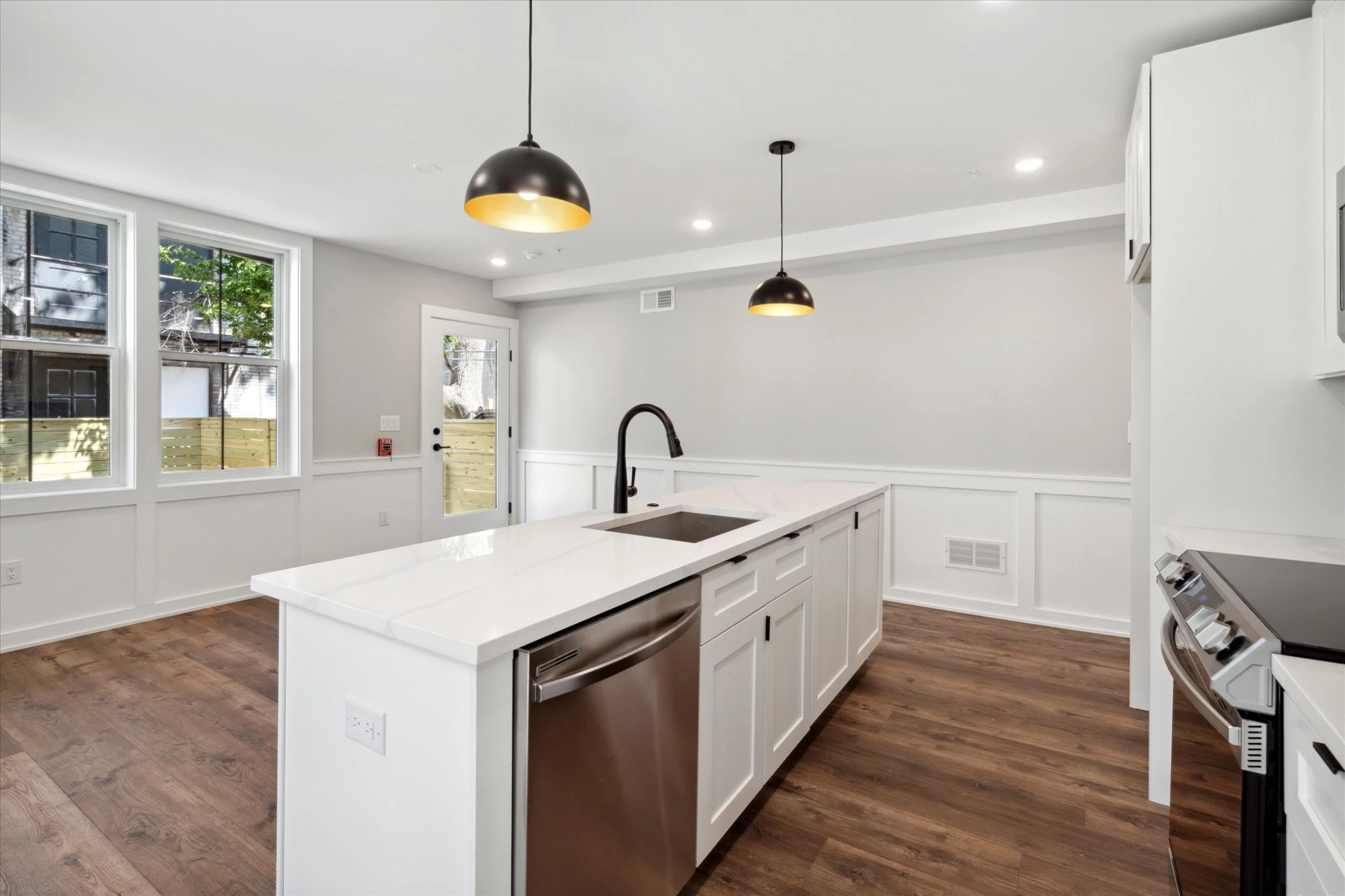 19-3519 Hamilton St Unit 2.1.jpg