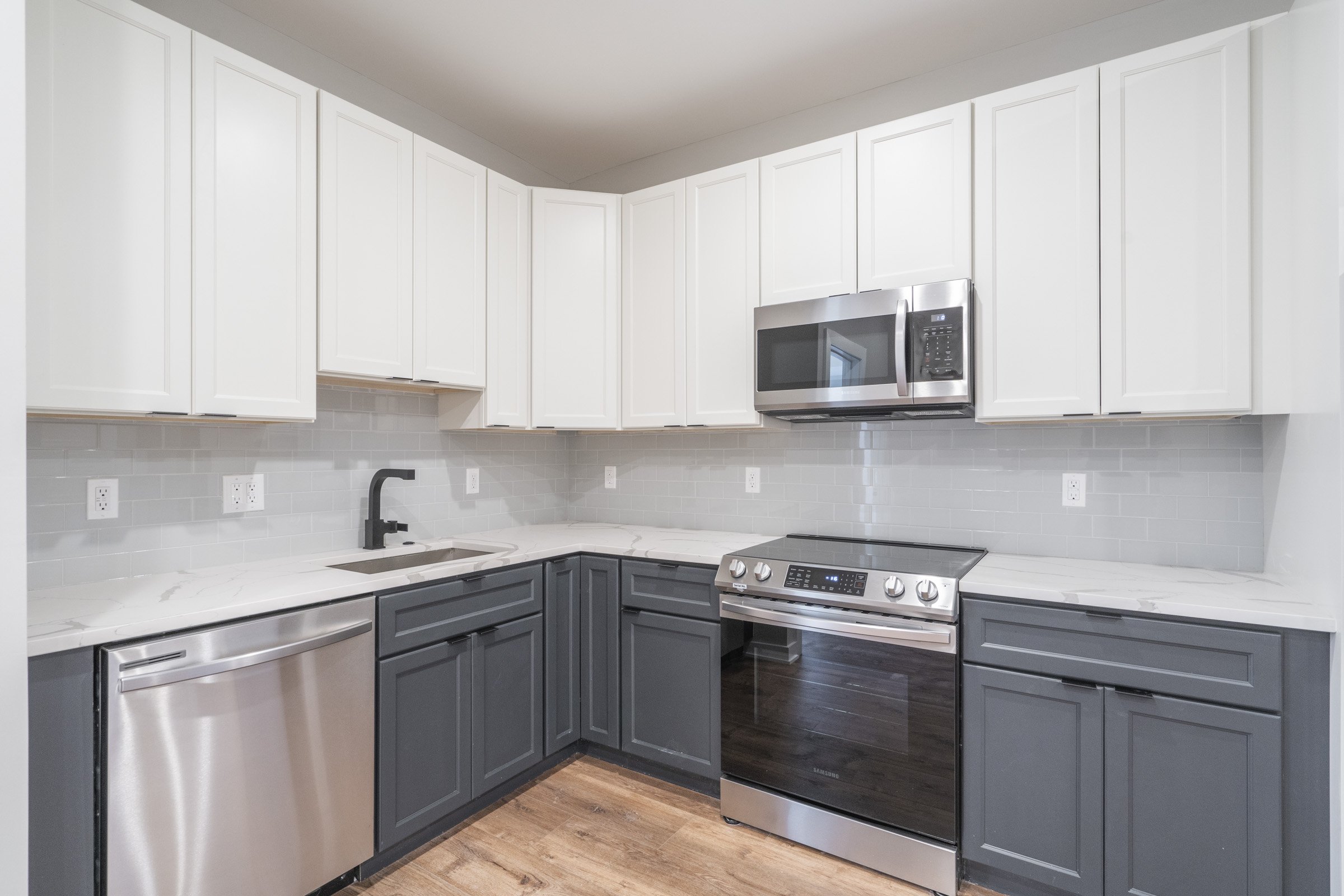 435 N 35th St_Unit 3.6.jpg