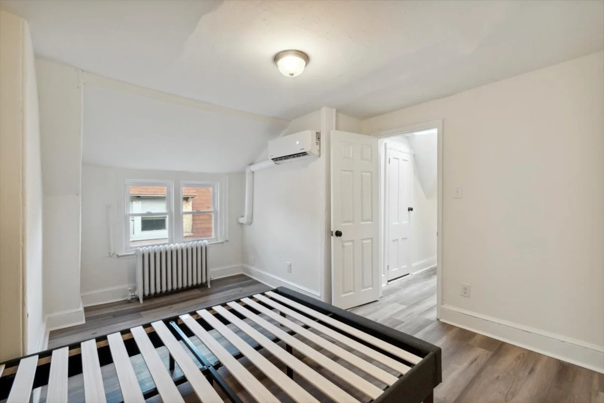 09-3205 Winter St9.jpg