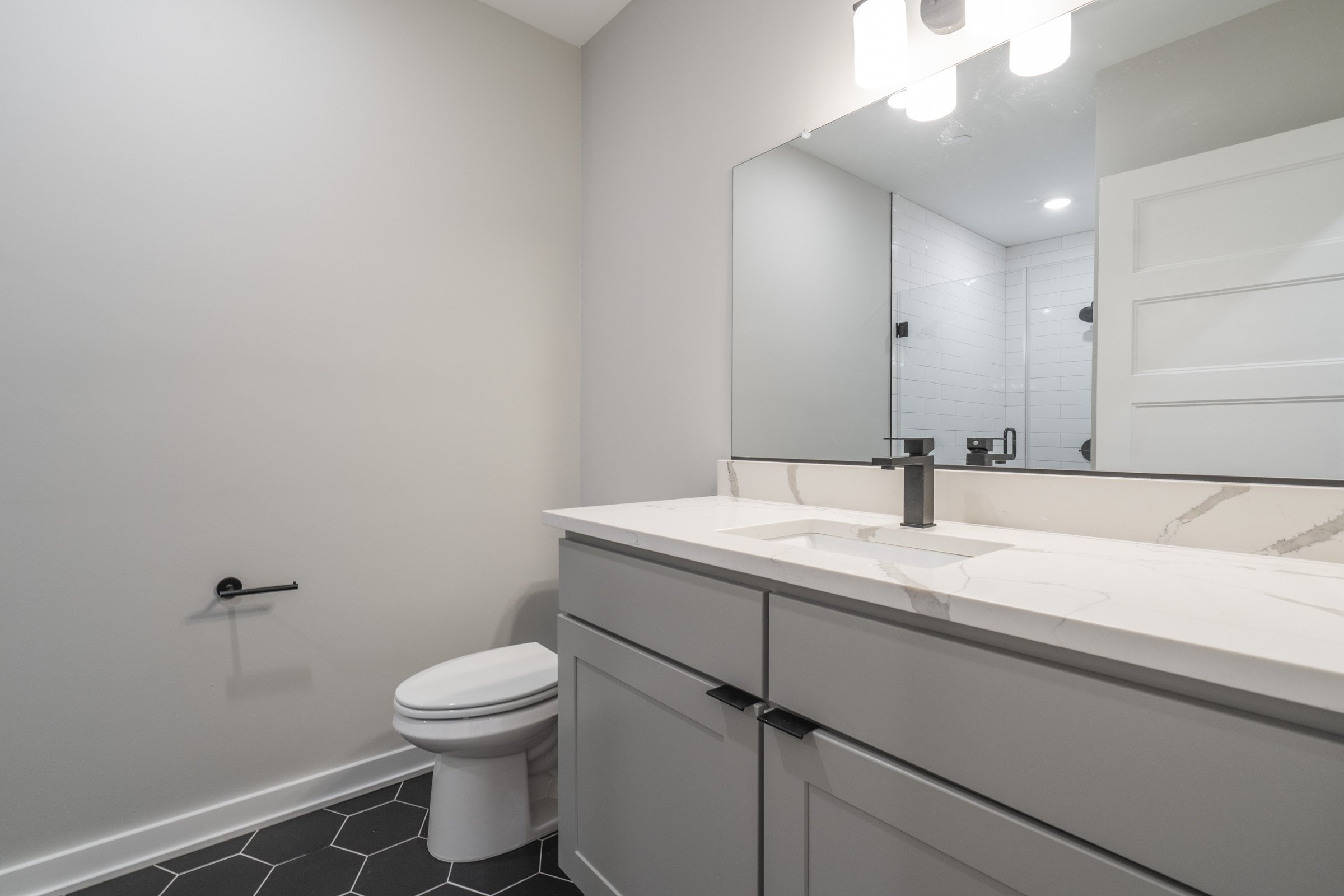 435 N 35th St_Unit 1.23.jpg