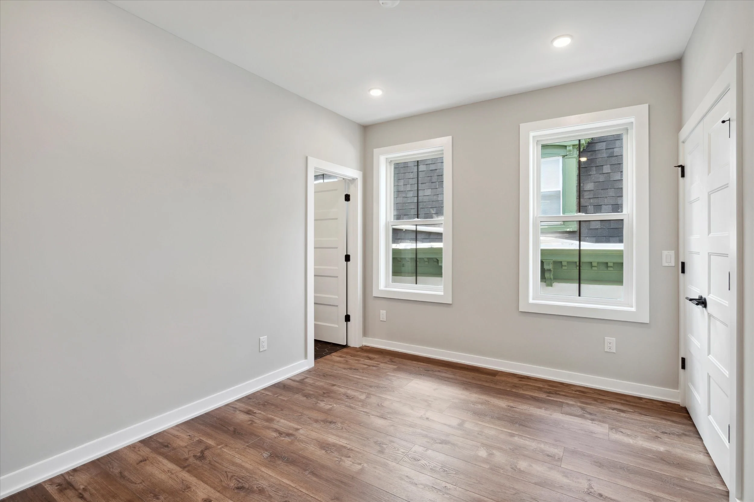 47-3519 Hamilton St Unit 4.5.jpg