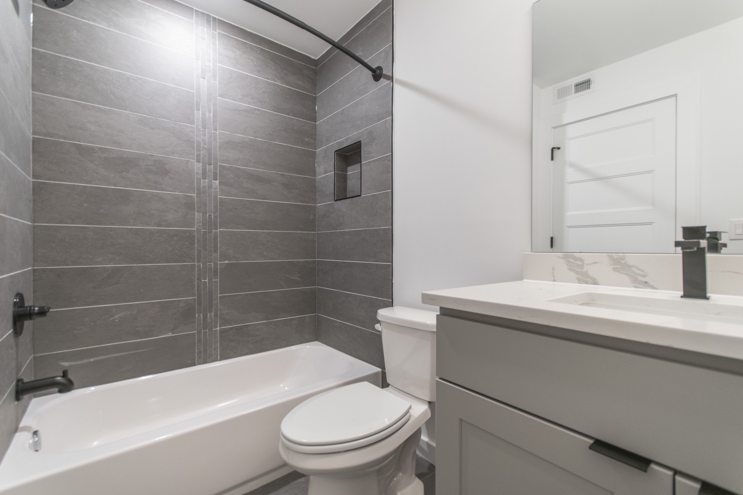 439 N 35th St_C8.jpg