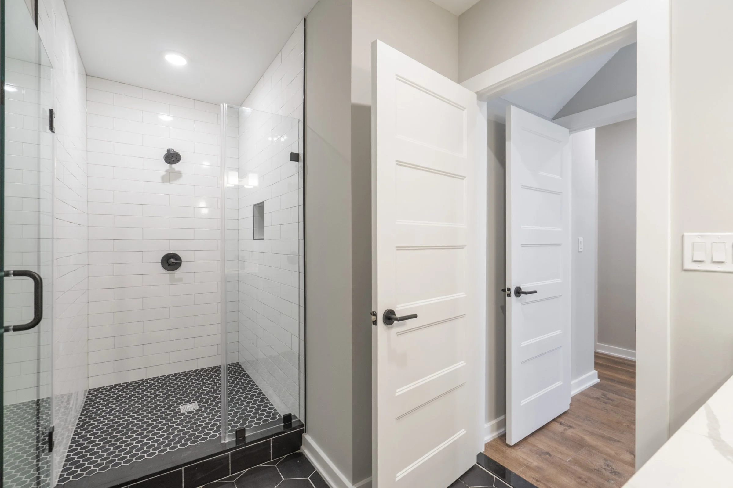 435 N 35th St_Unit 2.25.jpg