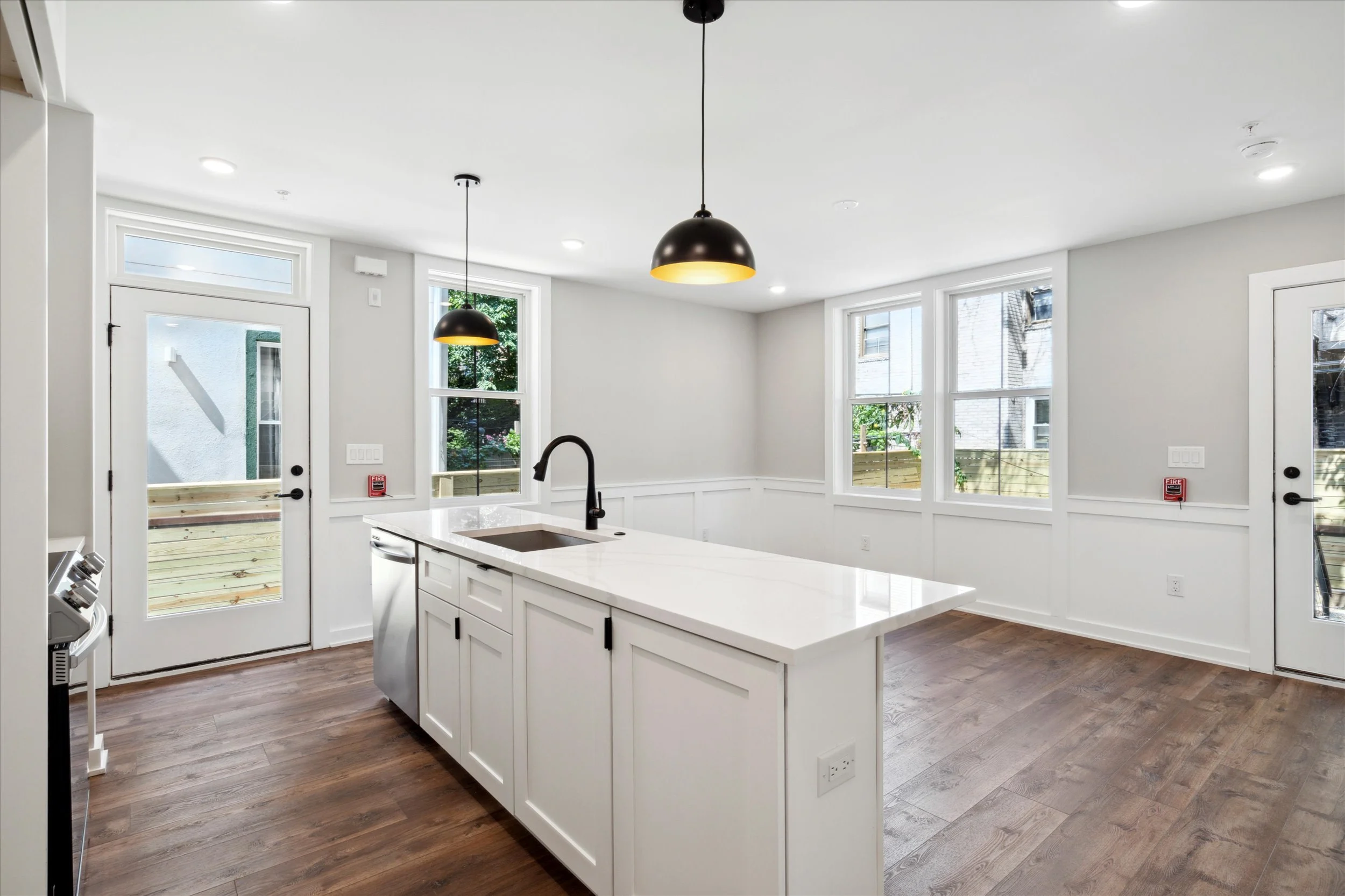 22-3519 Hamilton St Unit 2.4.jpg