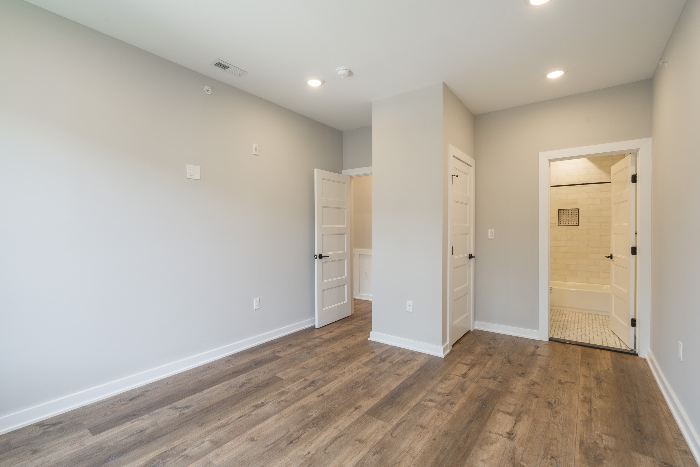 435 N 35th St_Unit 4 and EXT21.jpg