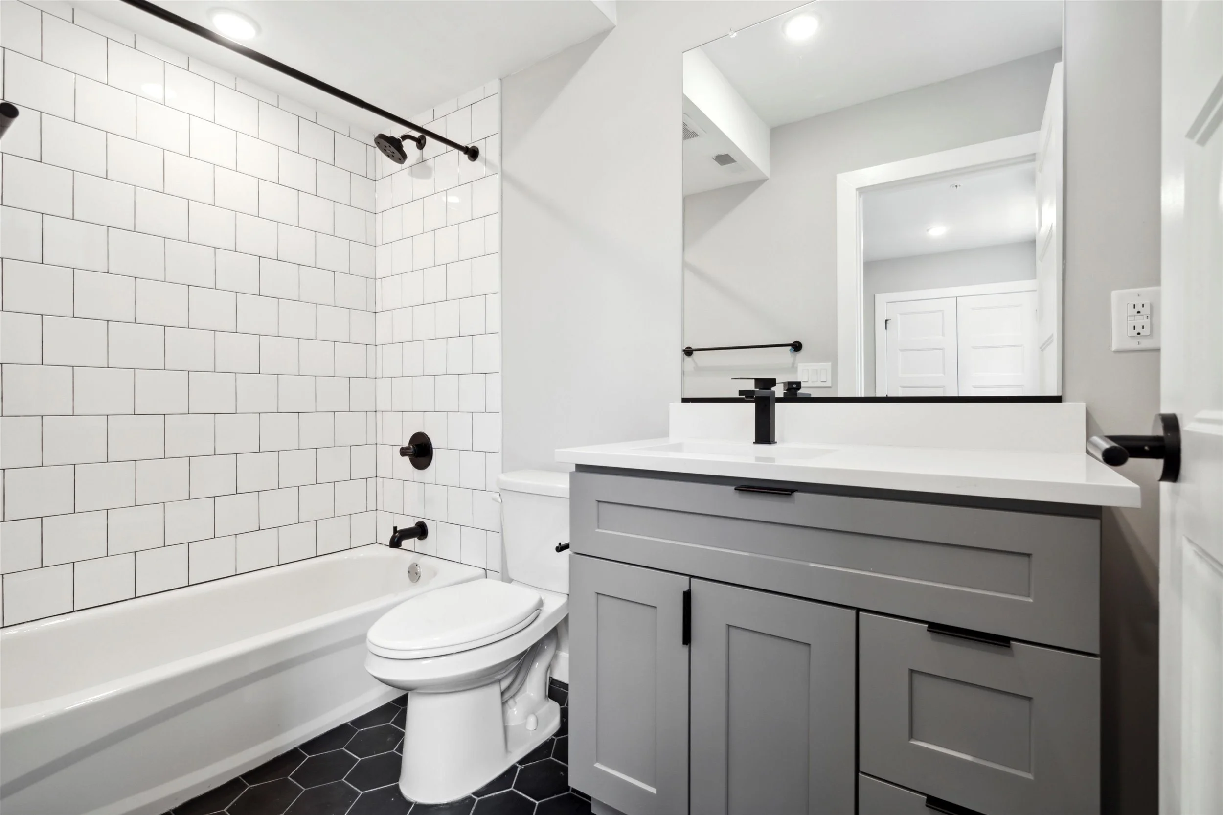 37-3519 Hamilton St Unit 3.7.jpg