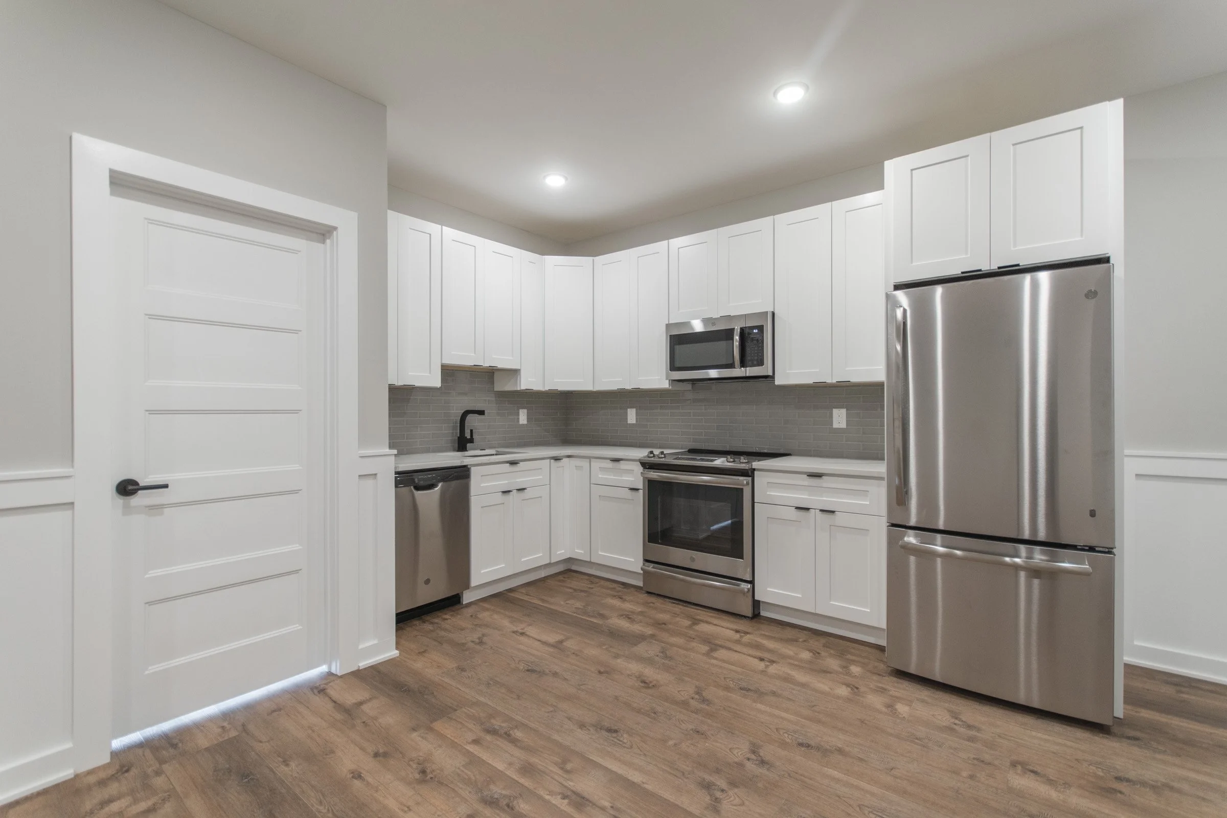 437 N 35th St_D6.jpg