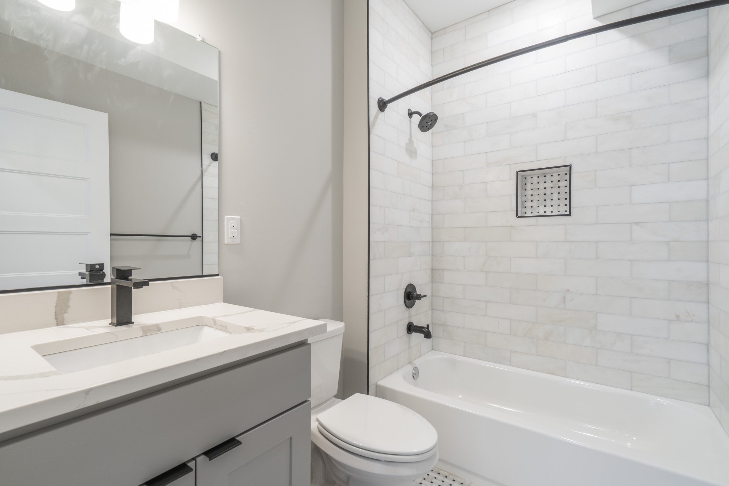 435 N 35th St_Unit 3.22.jpg