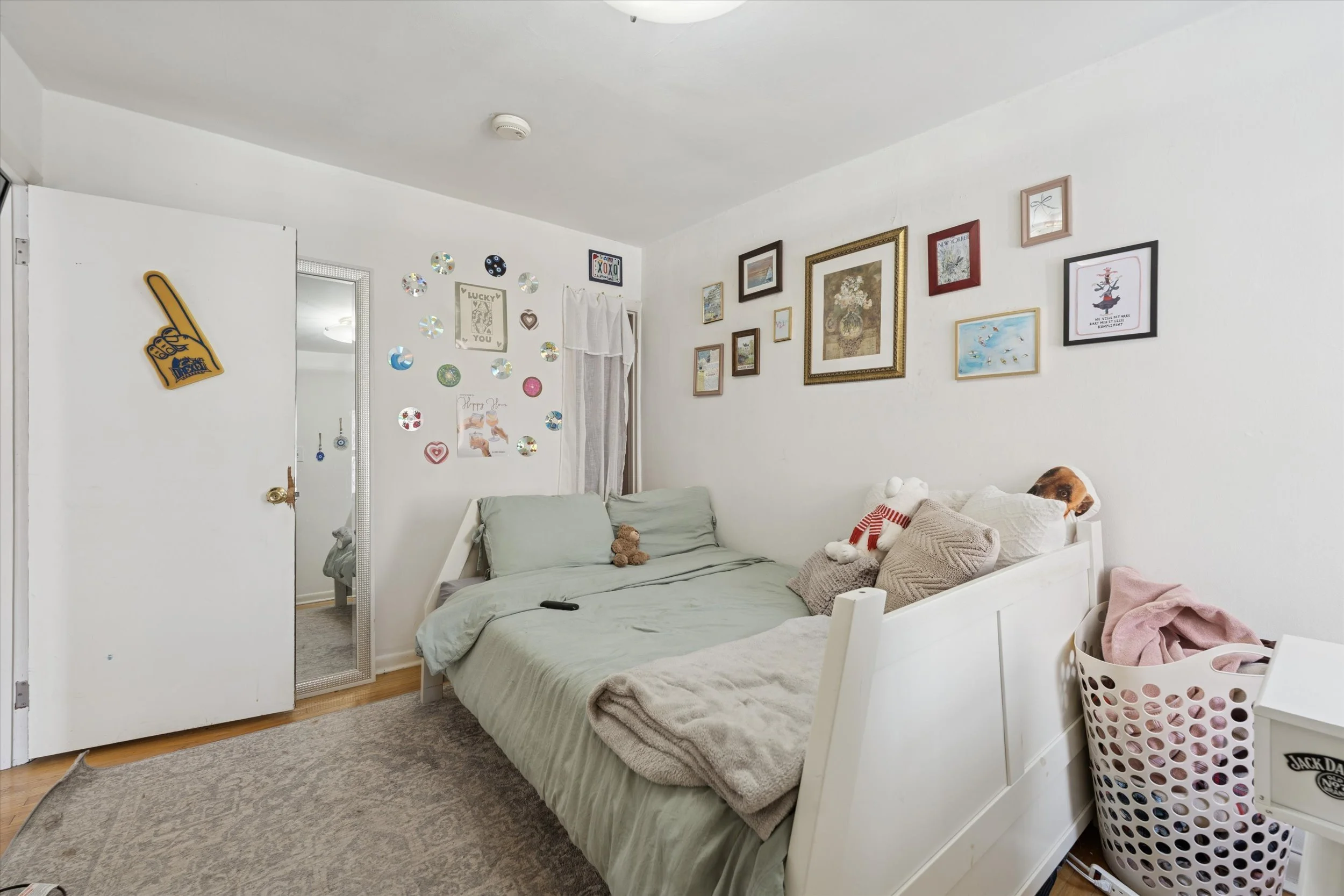 22-3641 Warren St_22.jpg