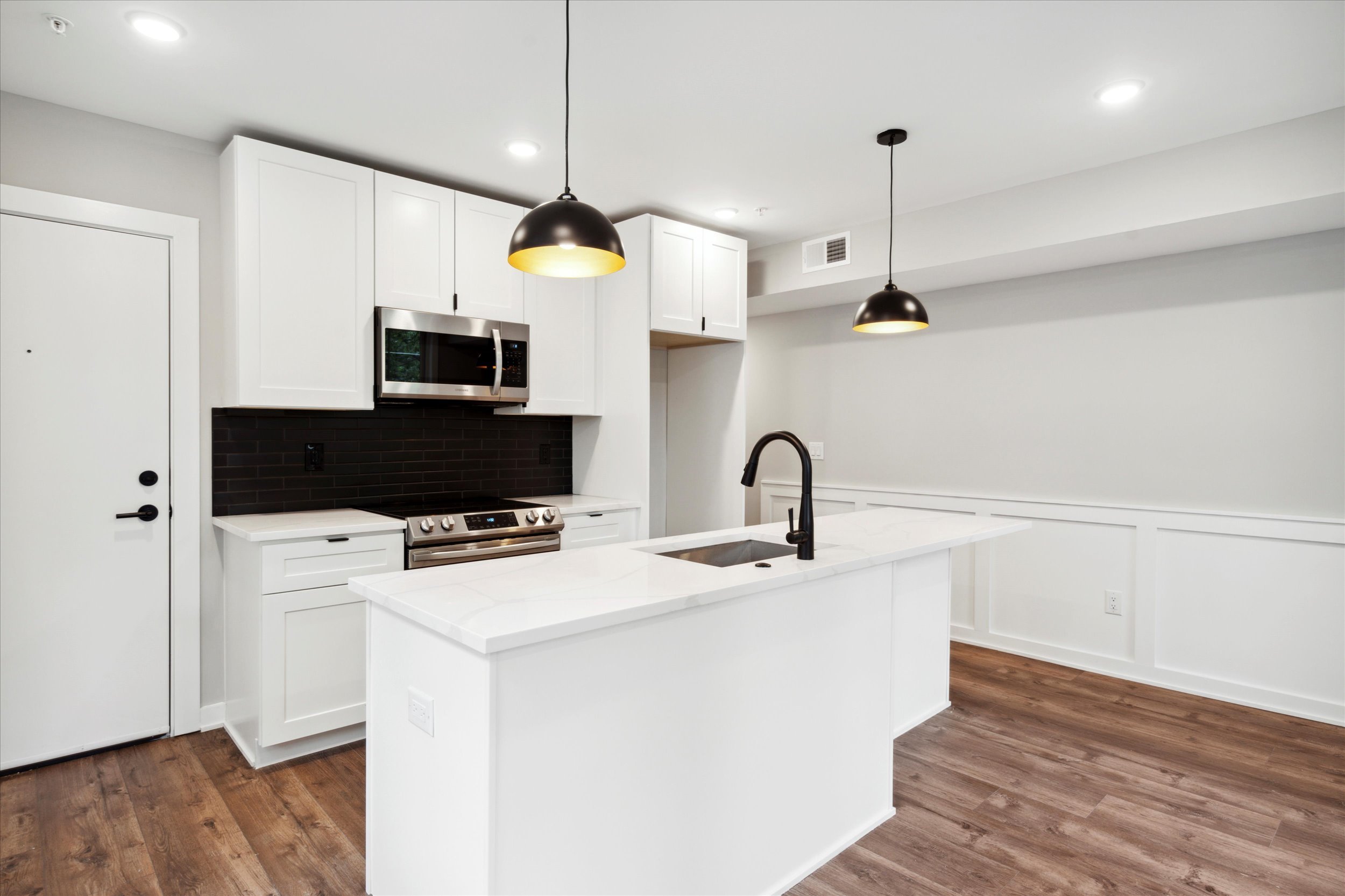 31-3519 Hamilton St Unit 3.1.jpg