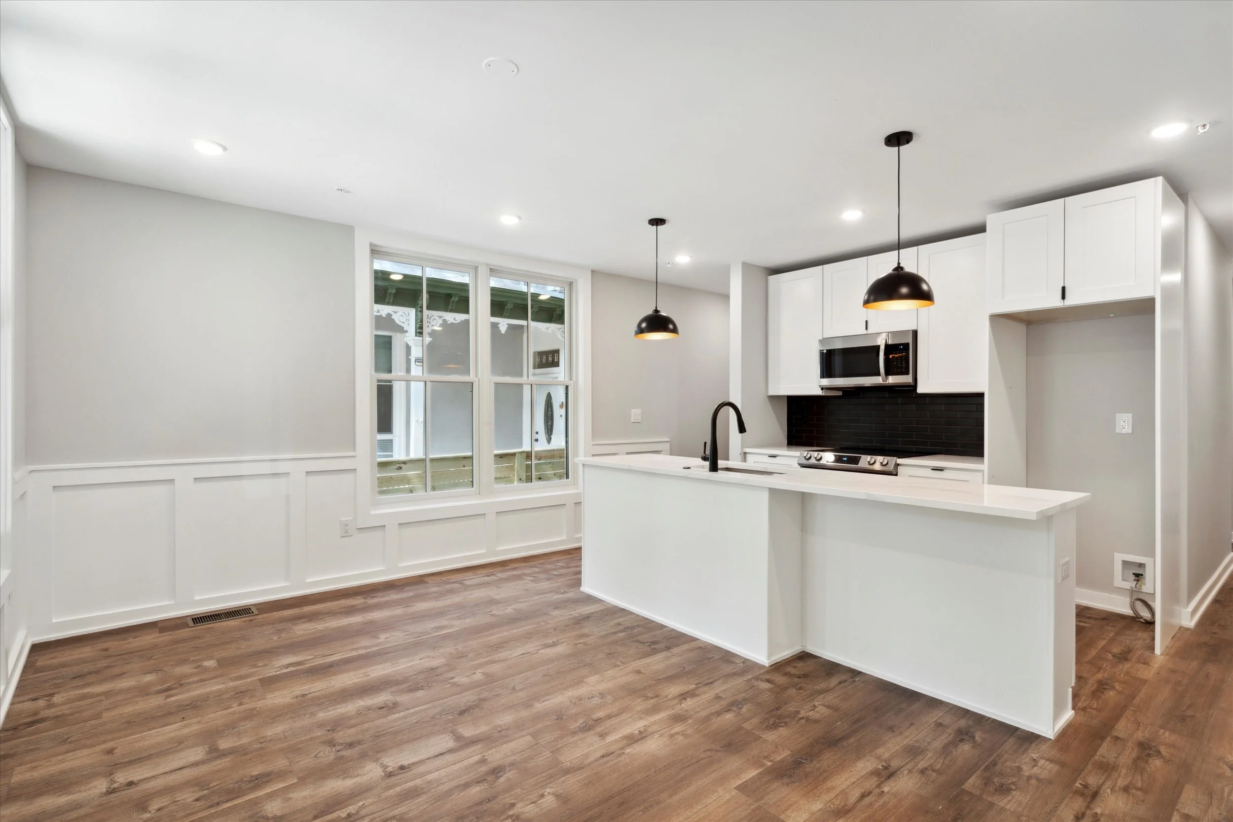 06-3519 Hamilton St Unit 1.1.jpg