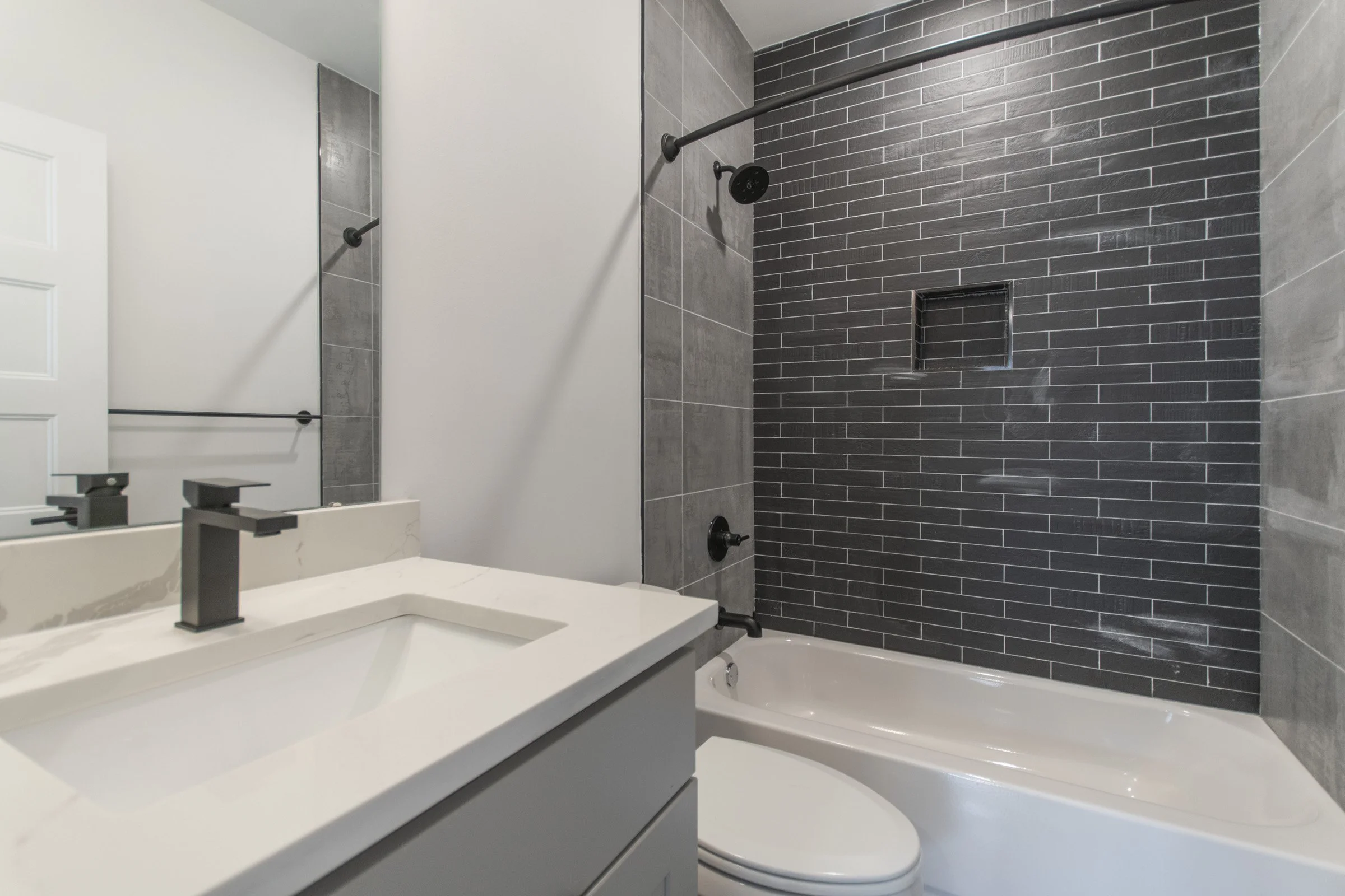 437 N 35th St_D3.jpg