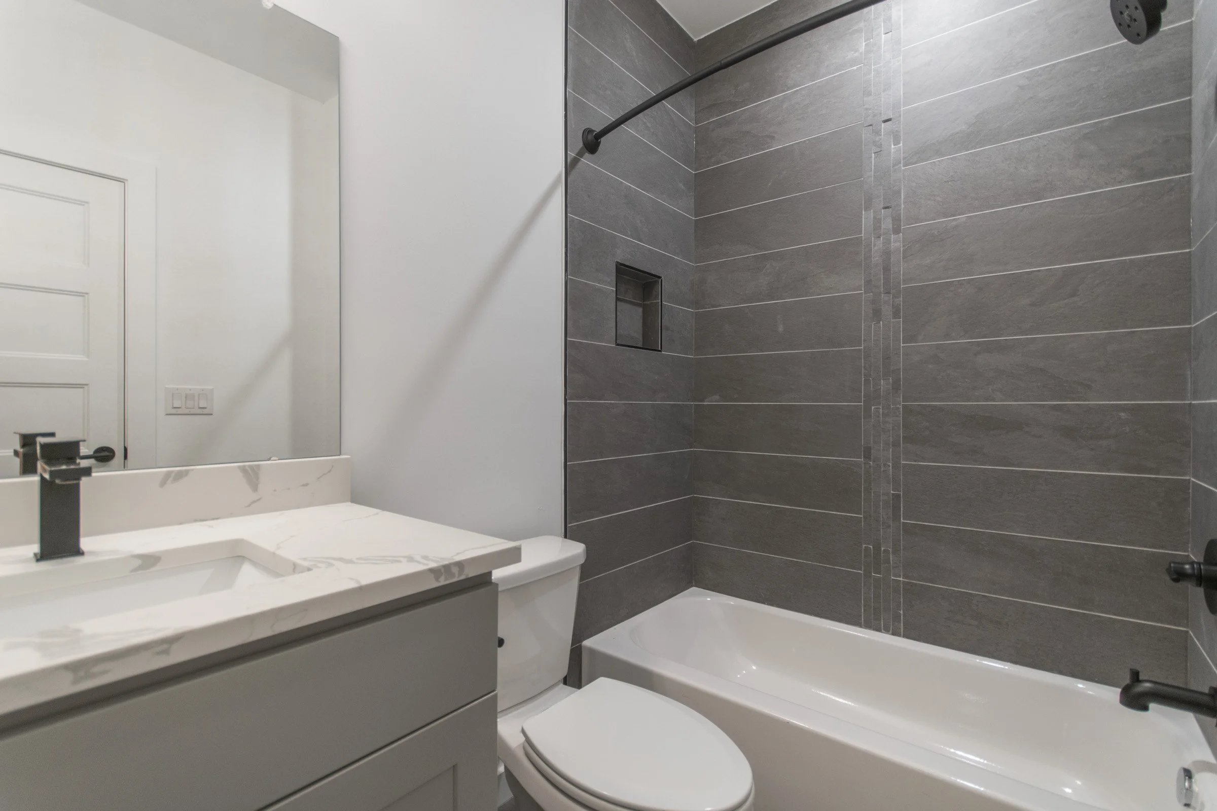 437 N 35th St_D4.jpg