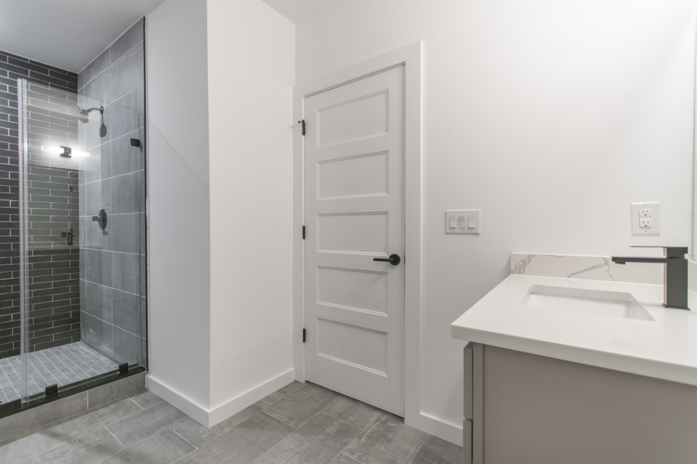 439 N 35th St_B8.jpg