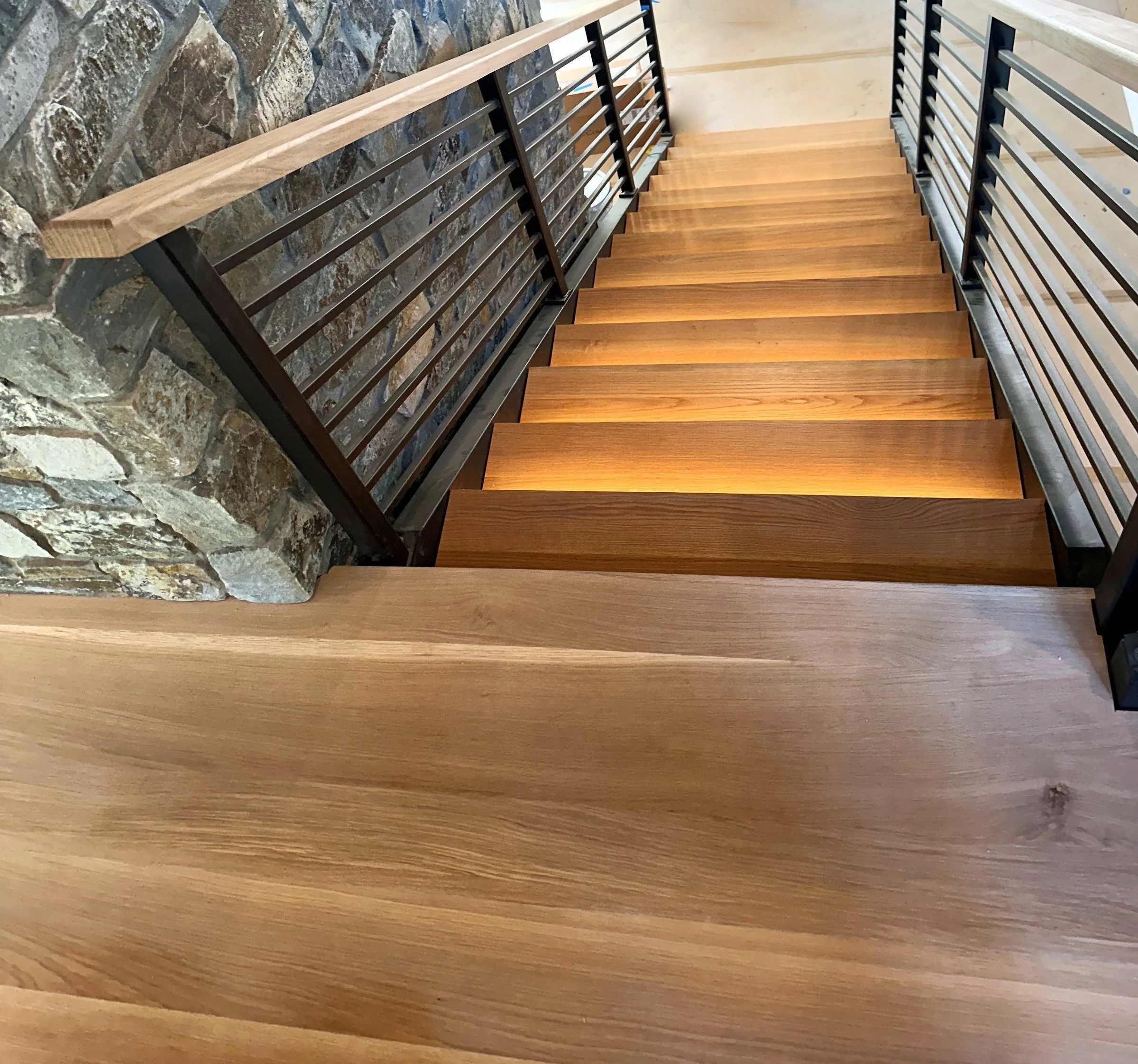 rift-sawn-white-oak-steel-stair-swan-lake-mt-07.jpg