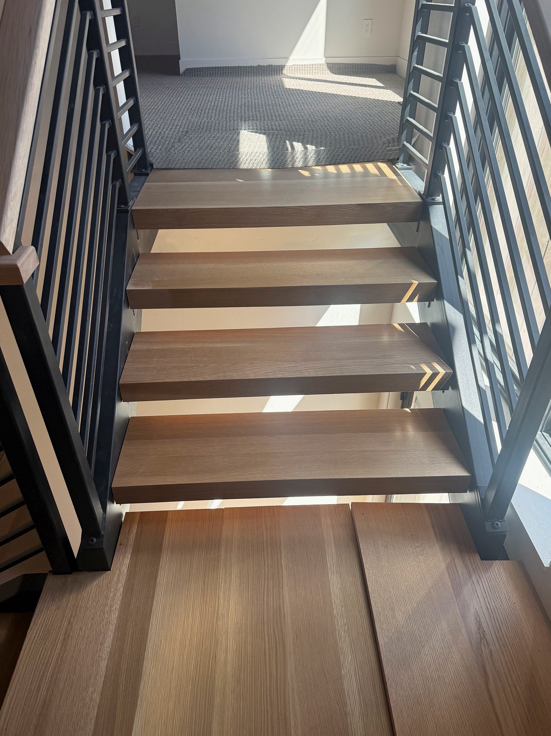 rift-sawn-white-oak-steel-stair-swan-lake-mt-05.jpg
