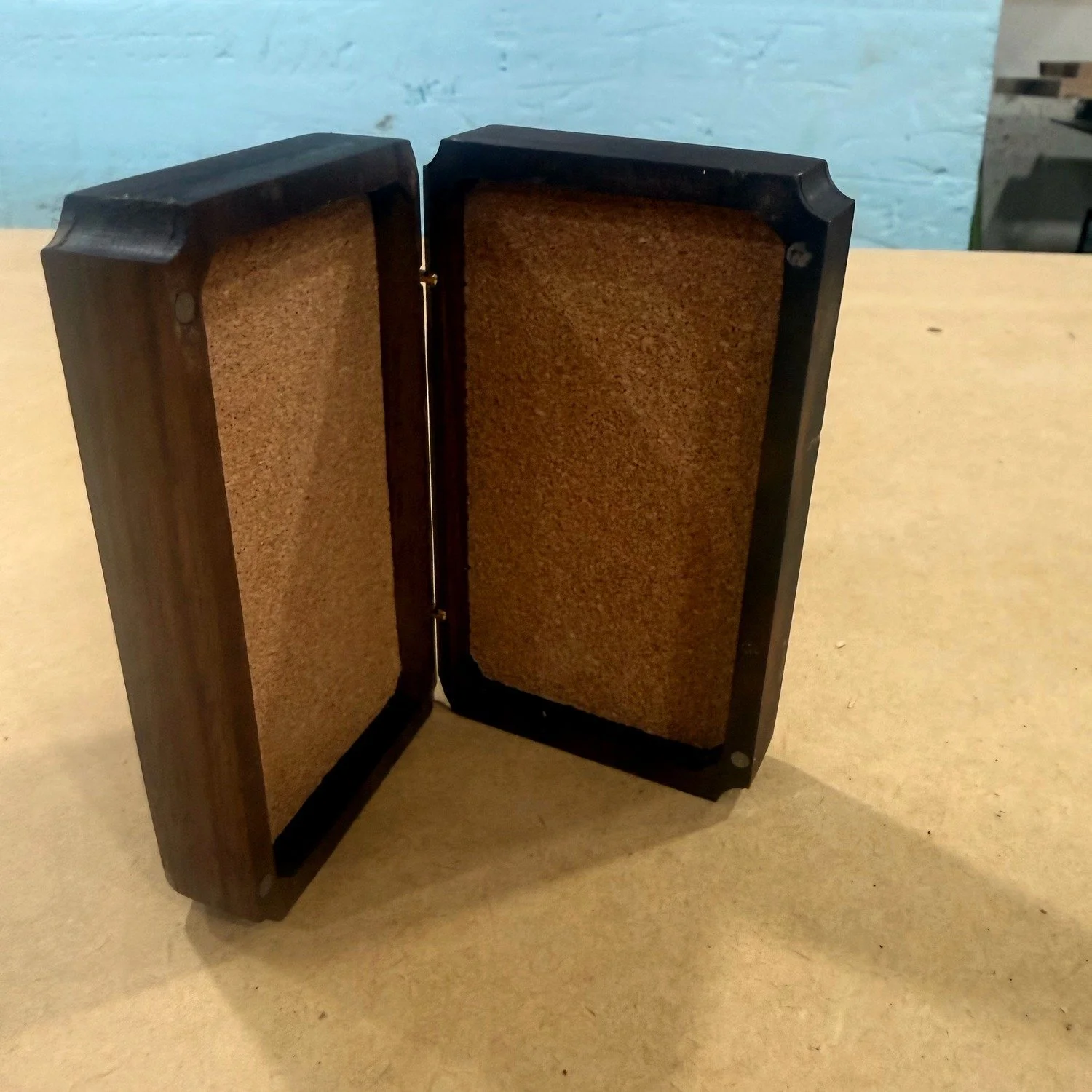walnut-fly-box-open-cork-lined.jpg