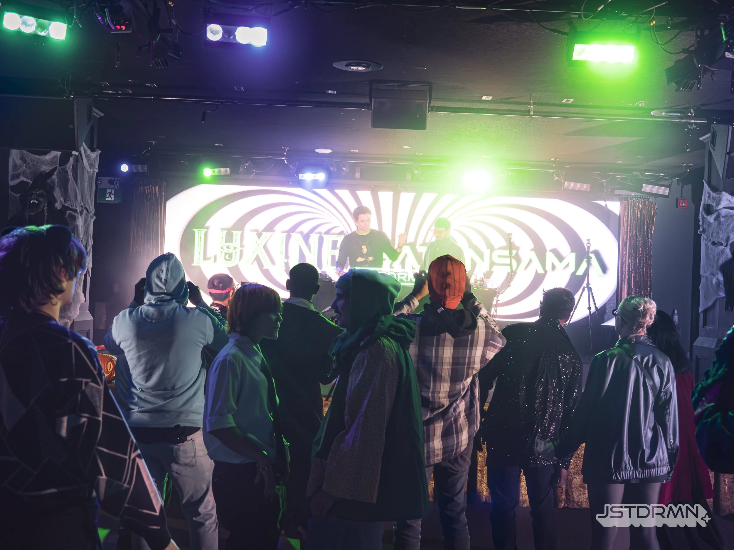 Luxine à El Mocambo à Toronto pour JSTDRMN