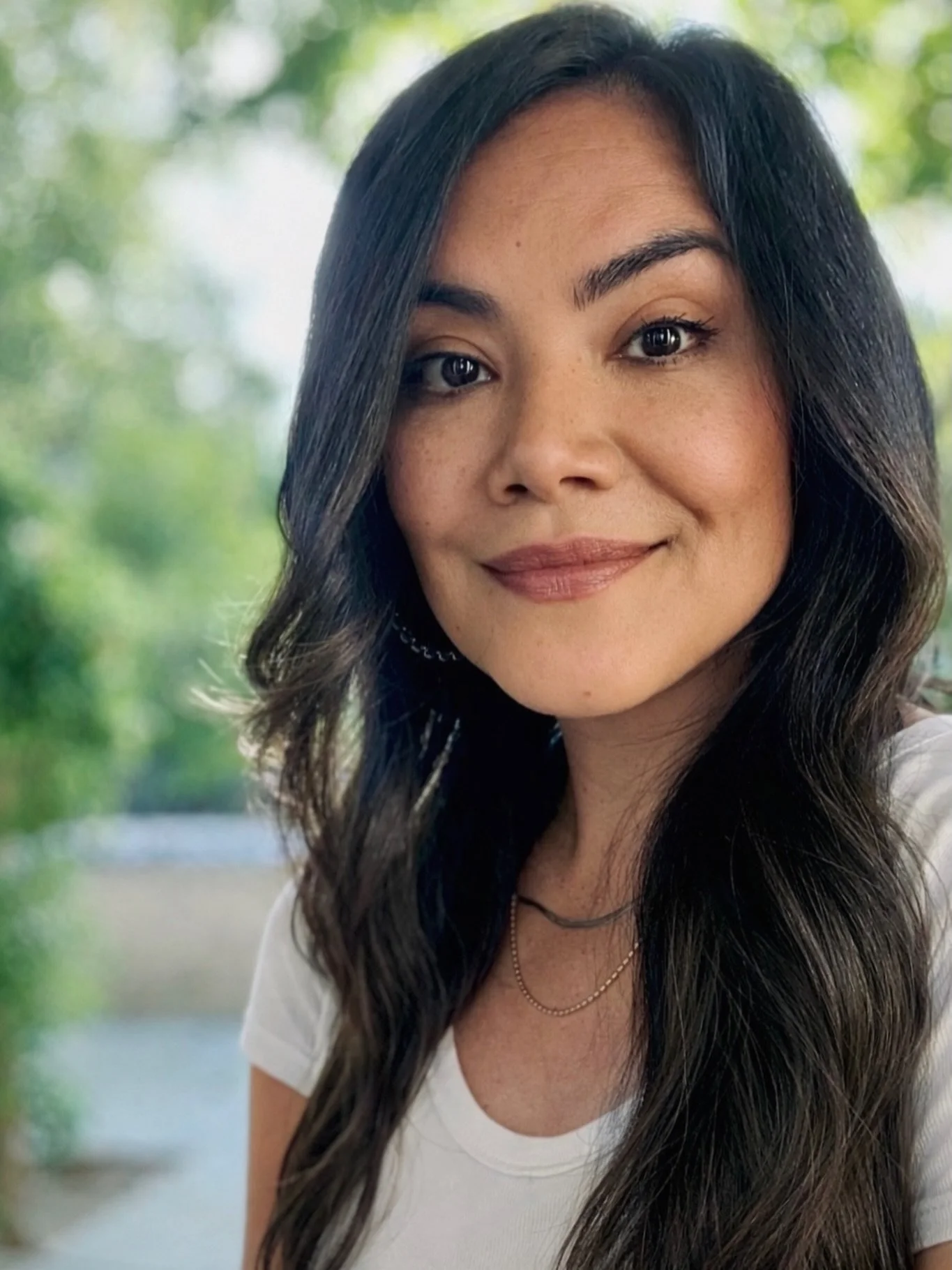 Hi, I&rsquo;m Raquel.

I work with people who function well on the surface, but still wrestle with behaviors, reactions, or habits - despite all the logic and effort in the world.

So I created Highly Optimystic; an integrative subconscious alignment