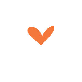 En svart chatte med en oransje hjerte-symbol inni.