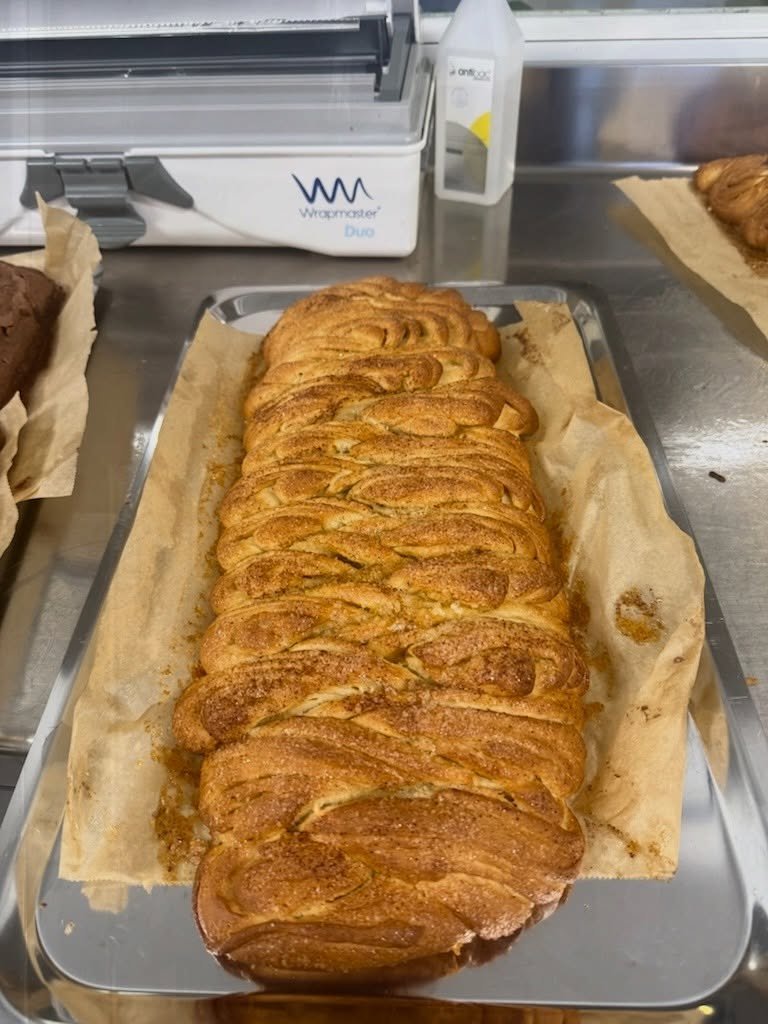 #psyktbraarbeidsplass  I dag har vi bakt til medlemsfesten i morgen. 🧡