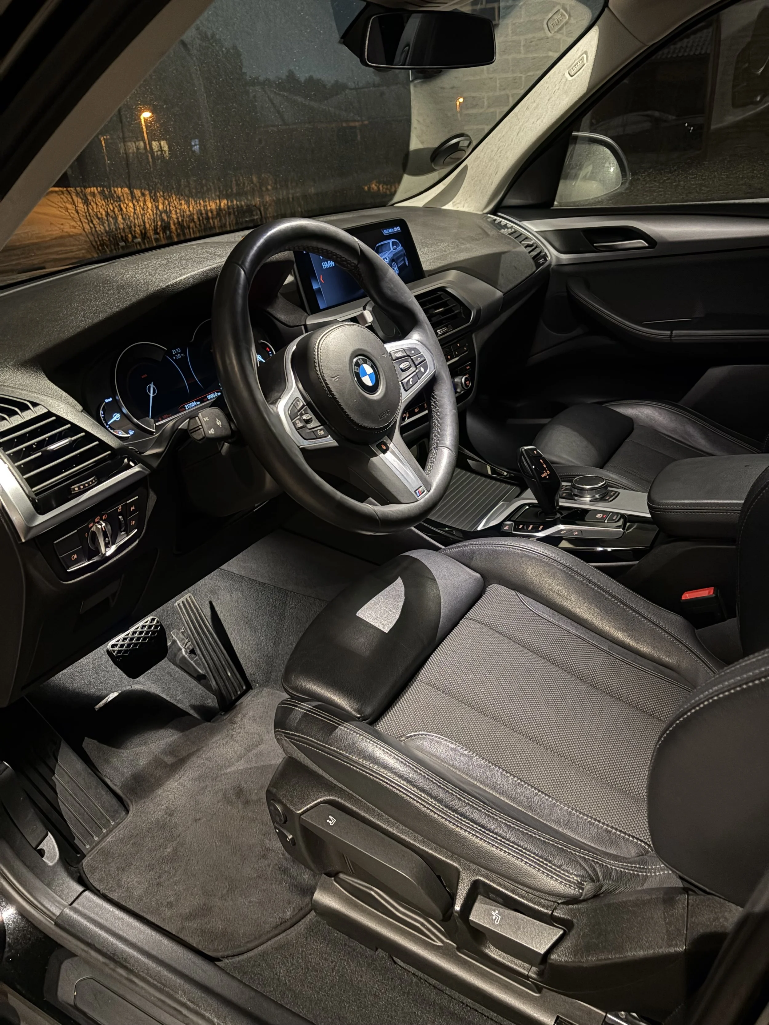 Bilrengøring Brande. Bilklargøring Brande. Klargør bil til salg i Brande. Klargøring til Salg Brande,.