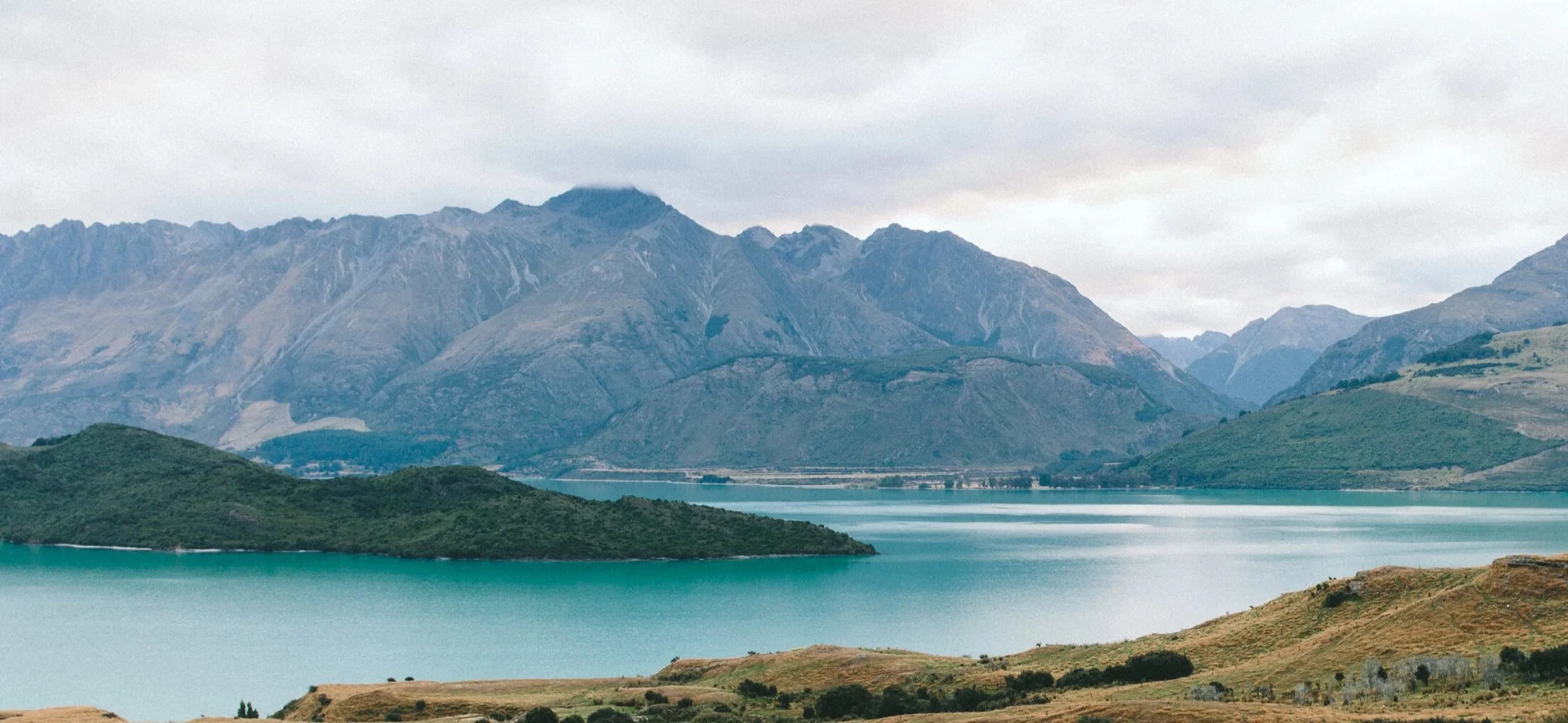 (02) nudey konzept, design & strategie