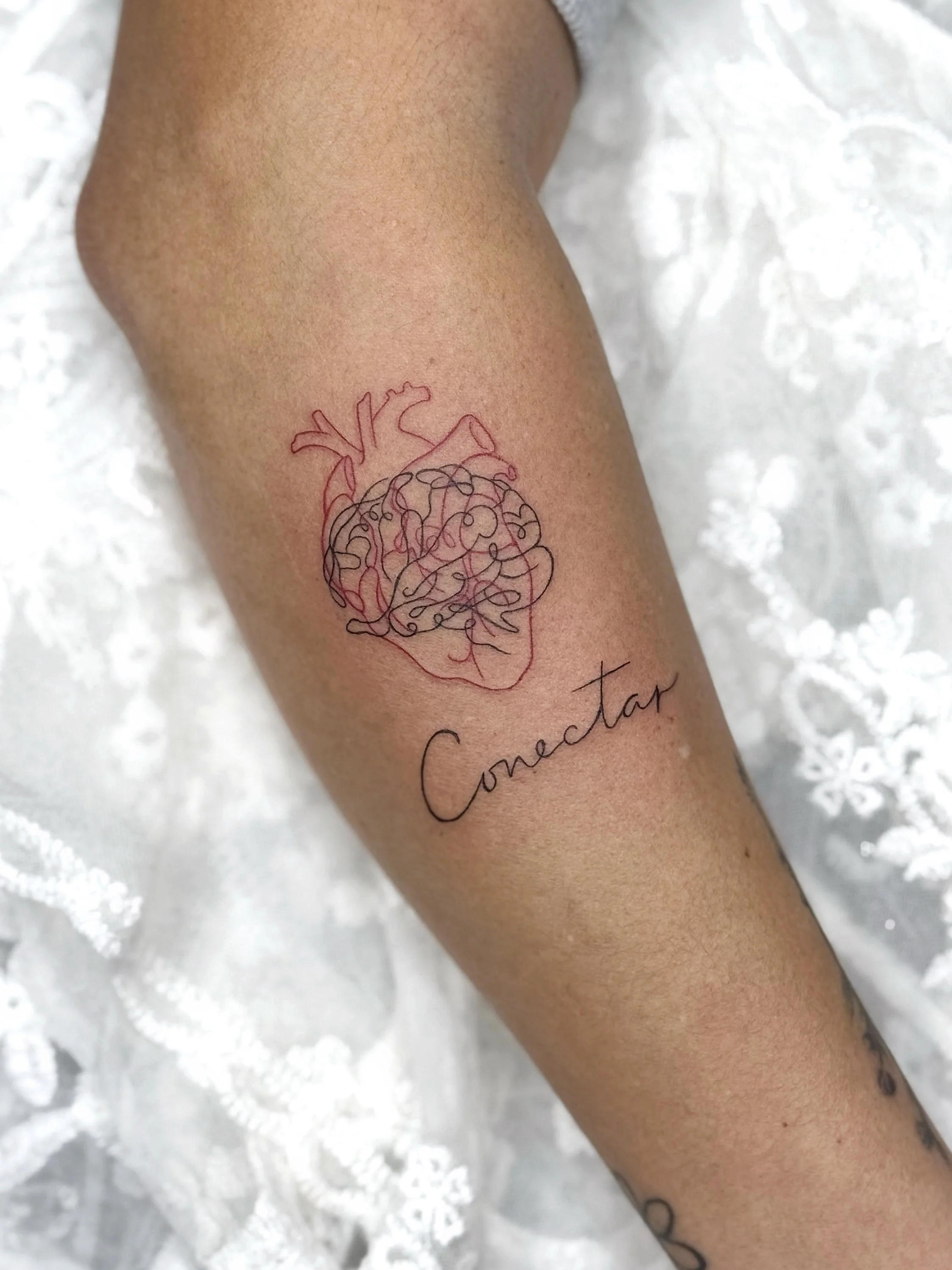 Tatuaje Linea Fina de 4 a 6 cm