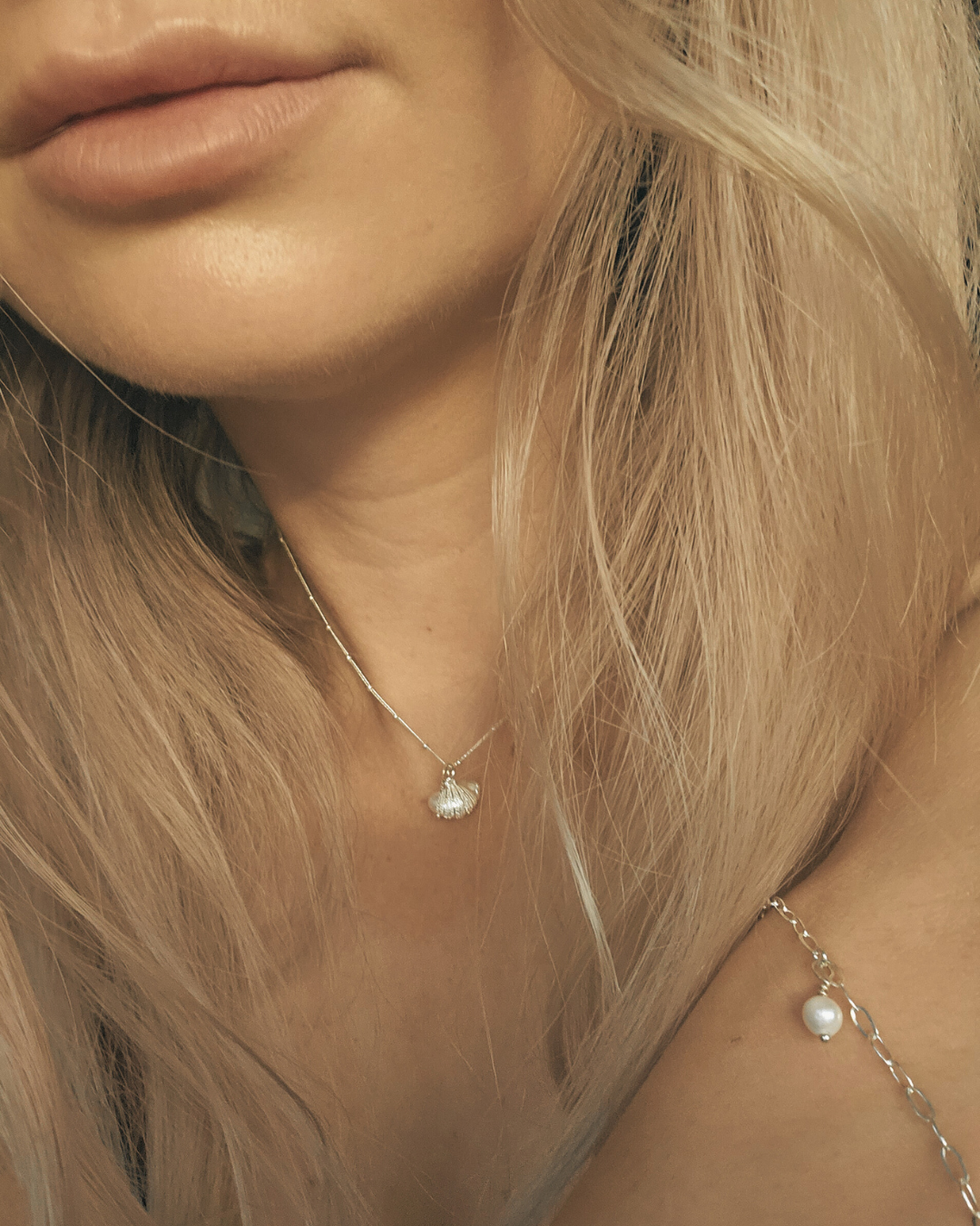 insta post- necklace & bracelet pearl.png