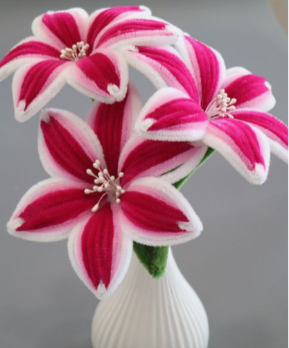 pipe cleaner lilies