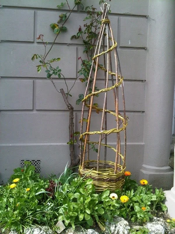 willow garden obelisk