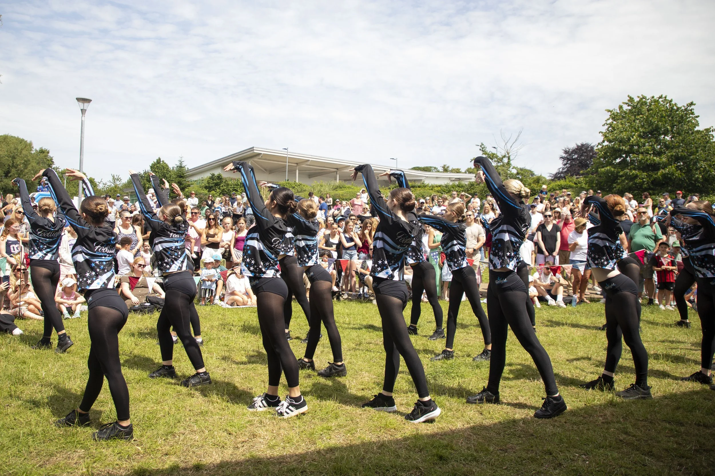14-06-26_WTC_FolkFestival_BattleOfTheBands_150.jpg