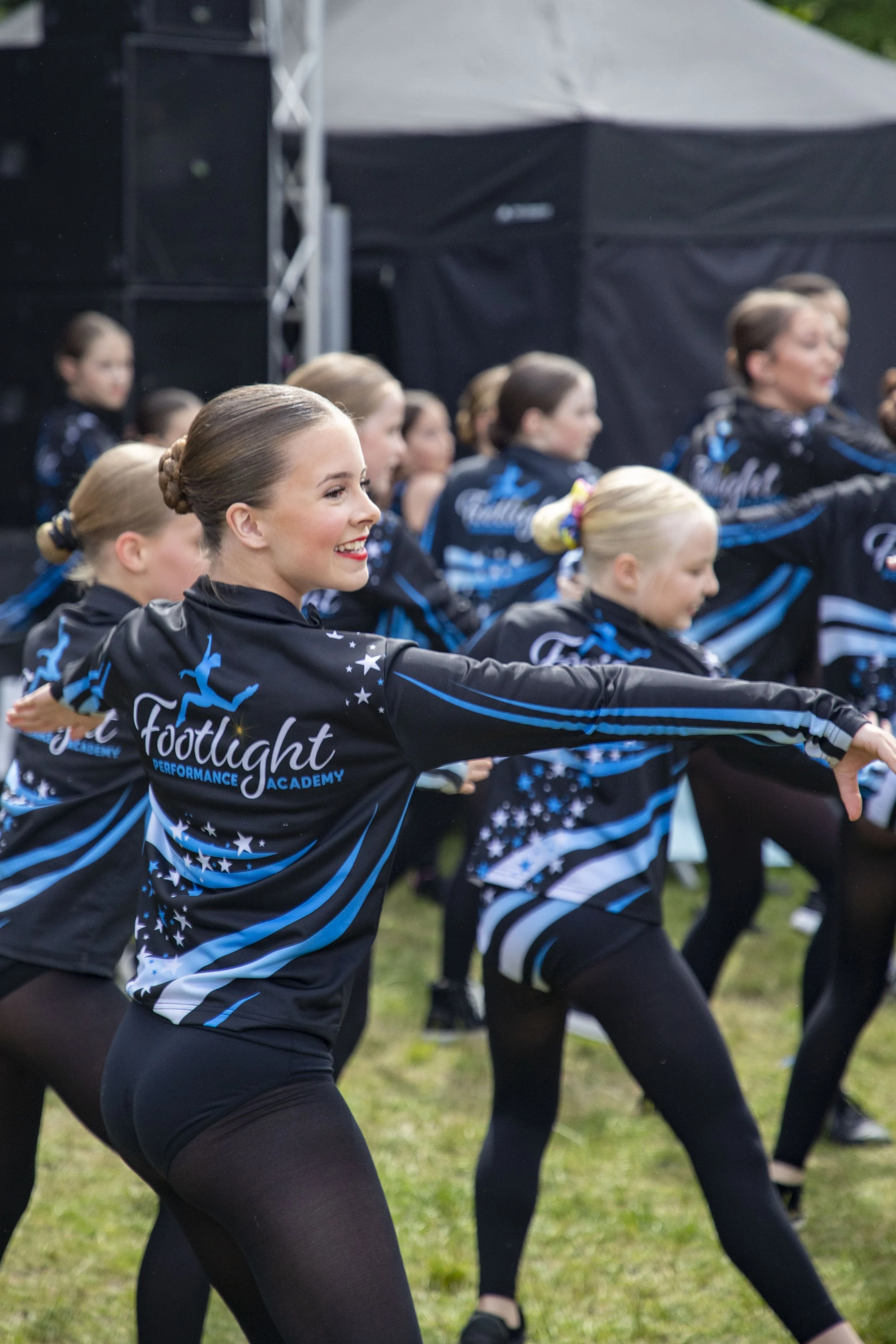 14-06-26_WTC_FolkFestival_BattleOfTheBands_231.jpg