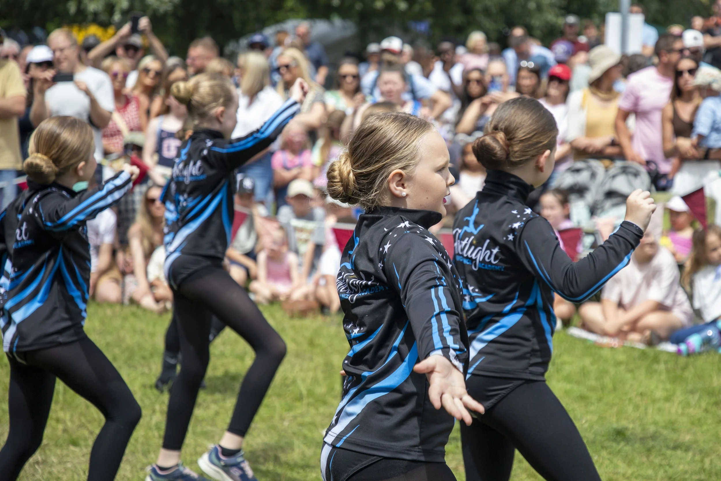 14-06-26_WTC_FolkFestival_BattleOfTheBands_148.jpg