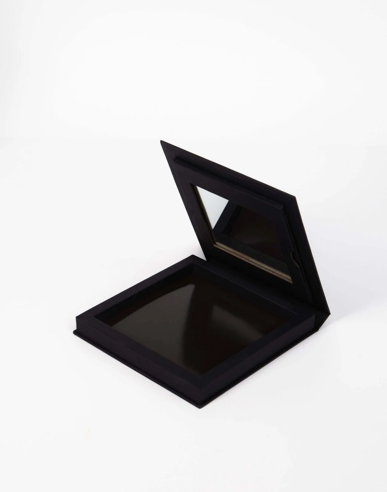EA-PALETTE-MAGNETIC_PALETTE-01__42802.jpg