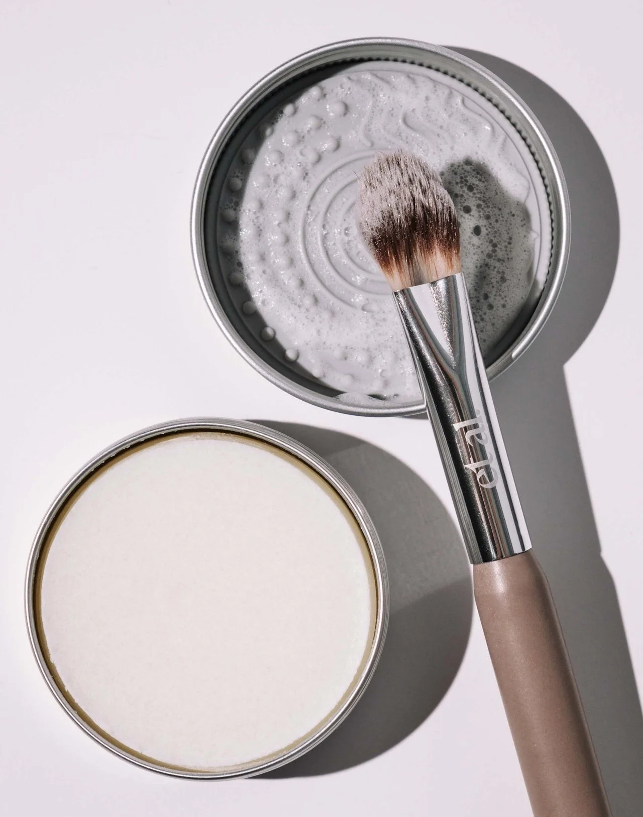et-al.-Ltd-Ed-Brush-Cleanser---Diffusing-Concealer-Brush__93292.jpg