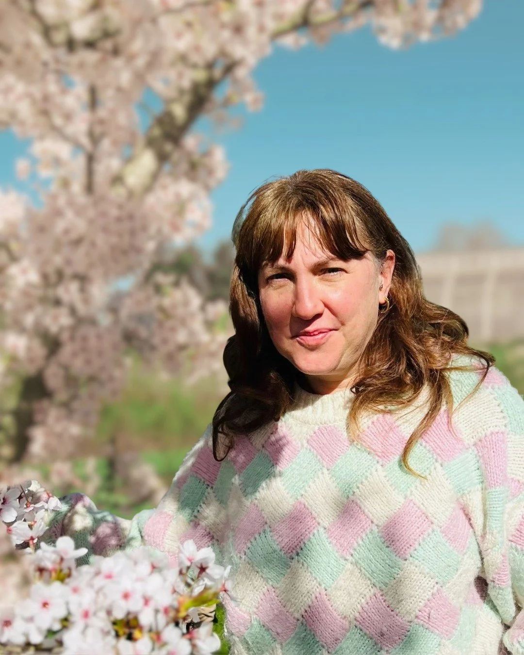 Let me reintroduce myself...

I&rsquo;m Sophie, a garden designer creating calm, natural spaces that feel good to spend time in.

Whether it is somewhere to unwind with family or a place to reconnect with nature, I focus on how a garden is used day t