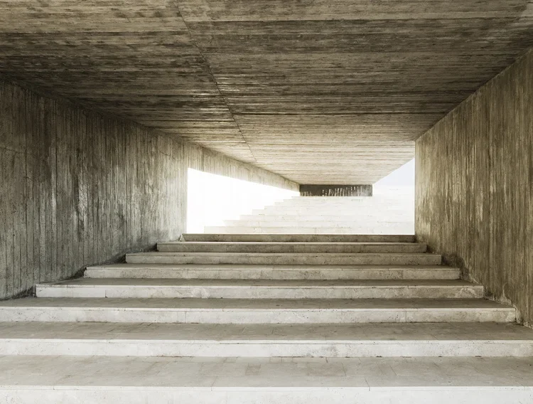 mags
FEB. 2018 | Design platform and online review Design Indaba writes on the office's proposal for the “Right Side Down” city